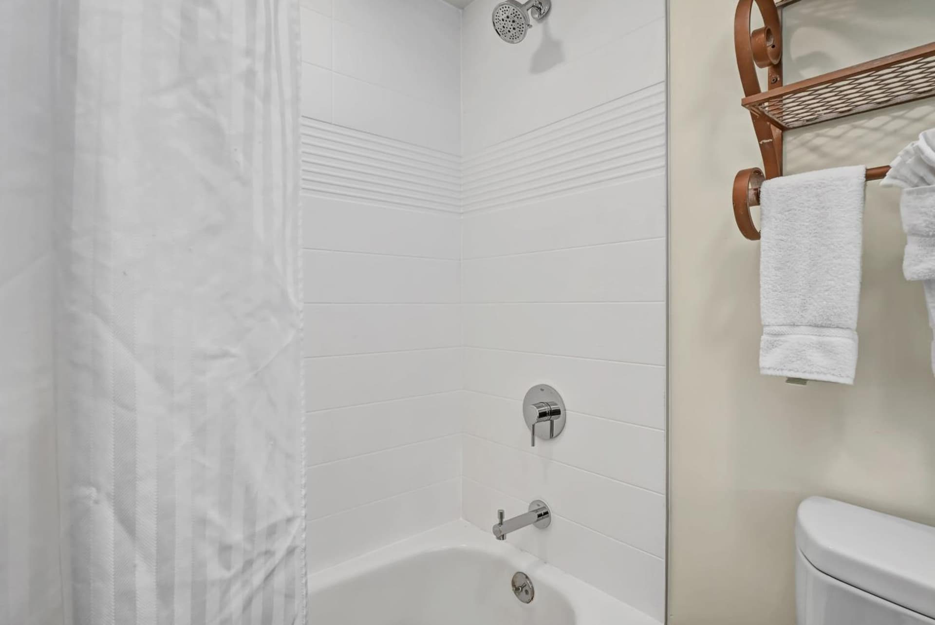 Holiday Inn - Piscataway - Somerset by IHG gallery photo in Piscataway, NJ — image 76