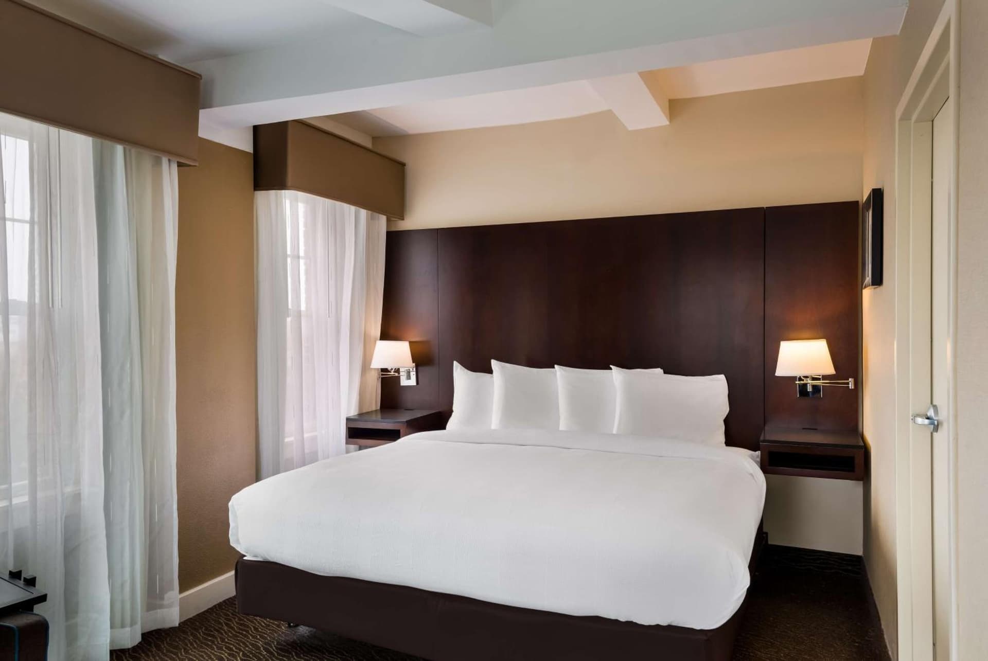 Best Western Syracuse Downtown Hotel and Suites gallery photo in Syracuse, NY — image 5
