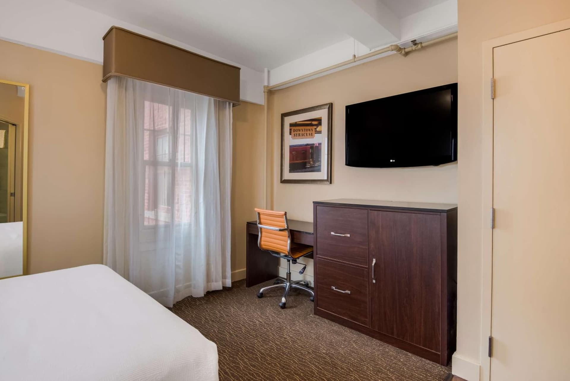 Best Western Syracuse Downtown Hotel and Suites gallery photo in Syracuse, NY — image 12