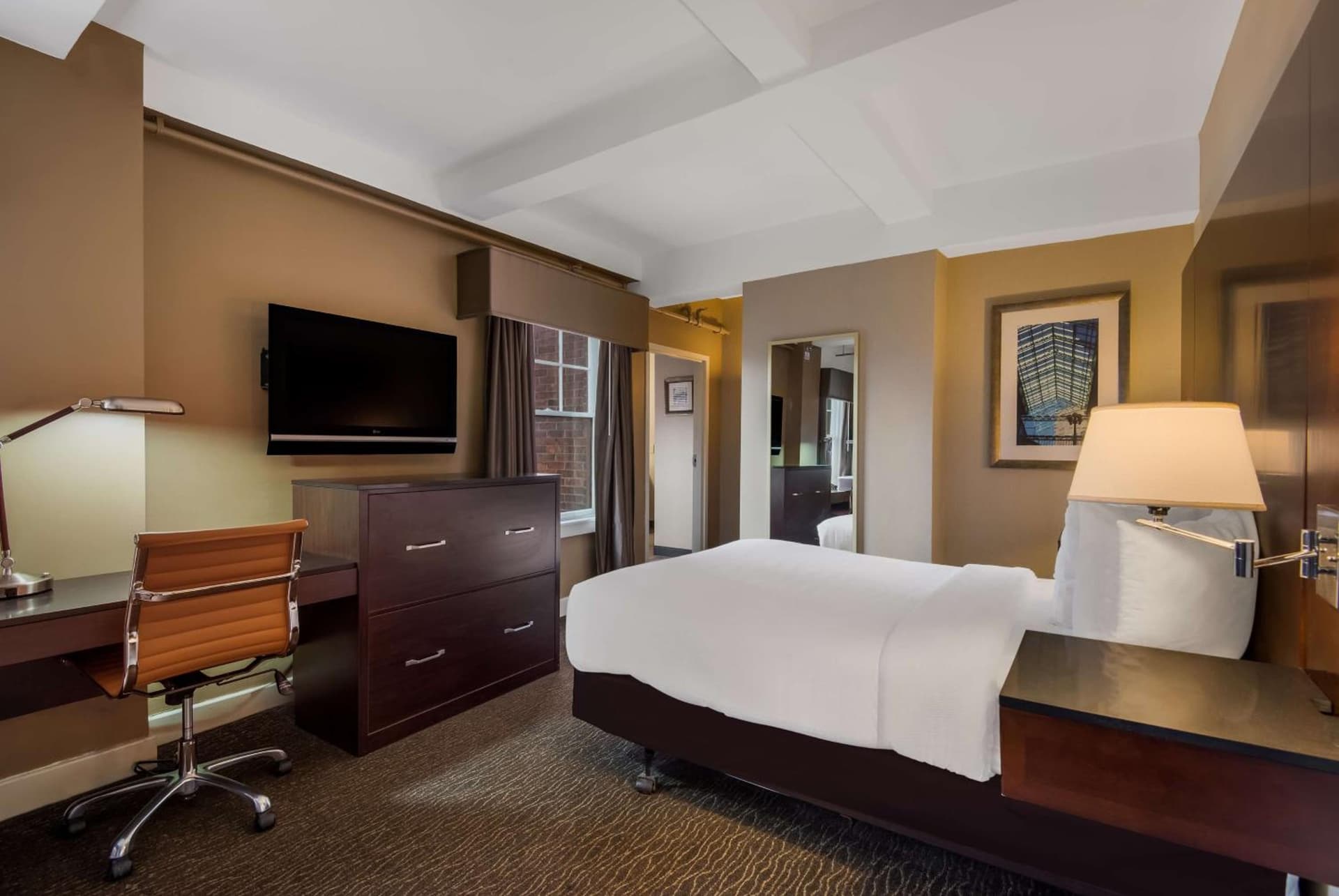 Best Western Syracuse Downtown Hotel and Suites interior in Syracuse, NY — gallery photo 2