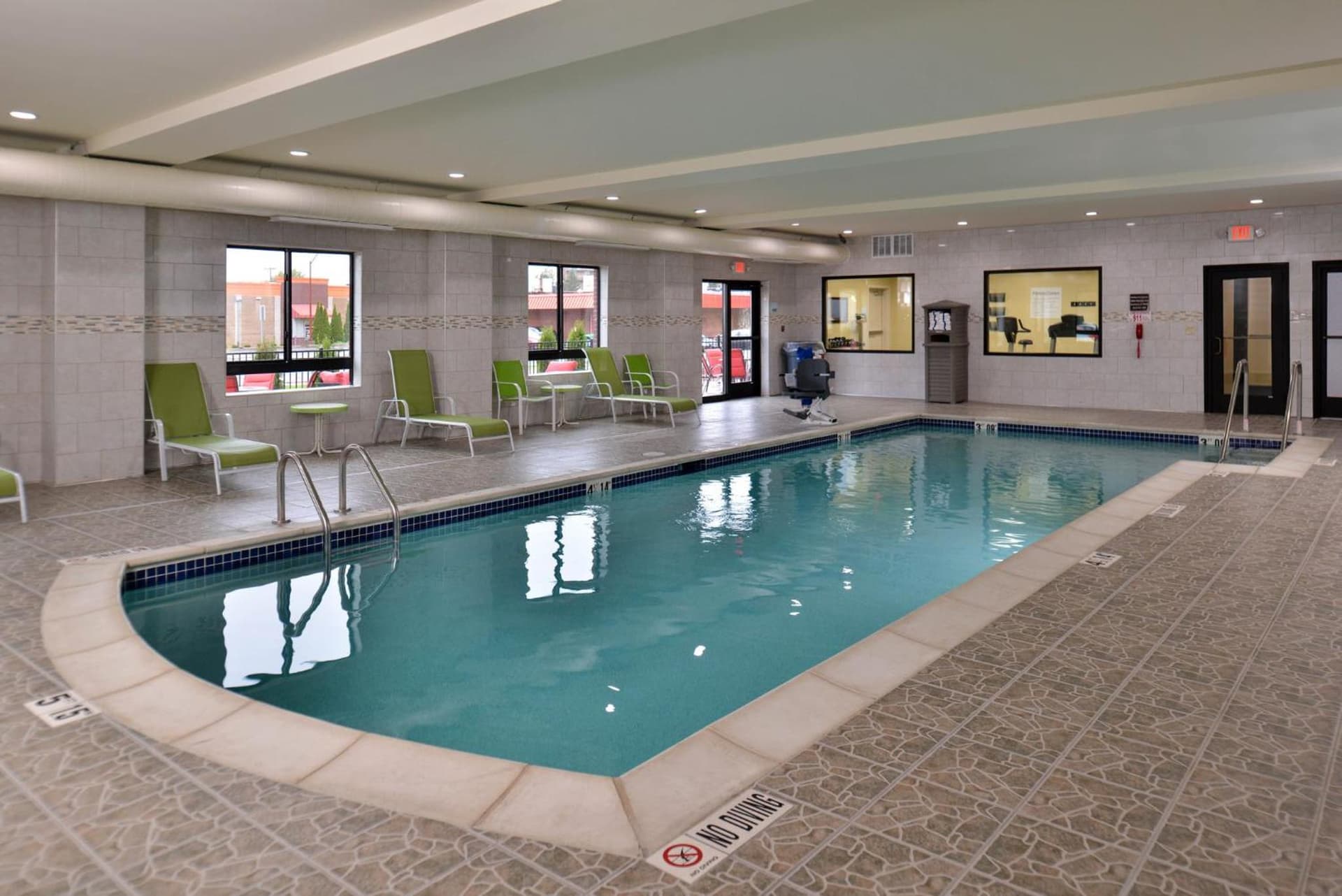 Holiday Inn Express & Suites Dearborn SW - Detroit Area by IHG gallery photo in Dearborn, MI — image 14