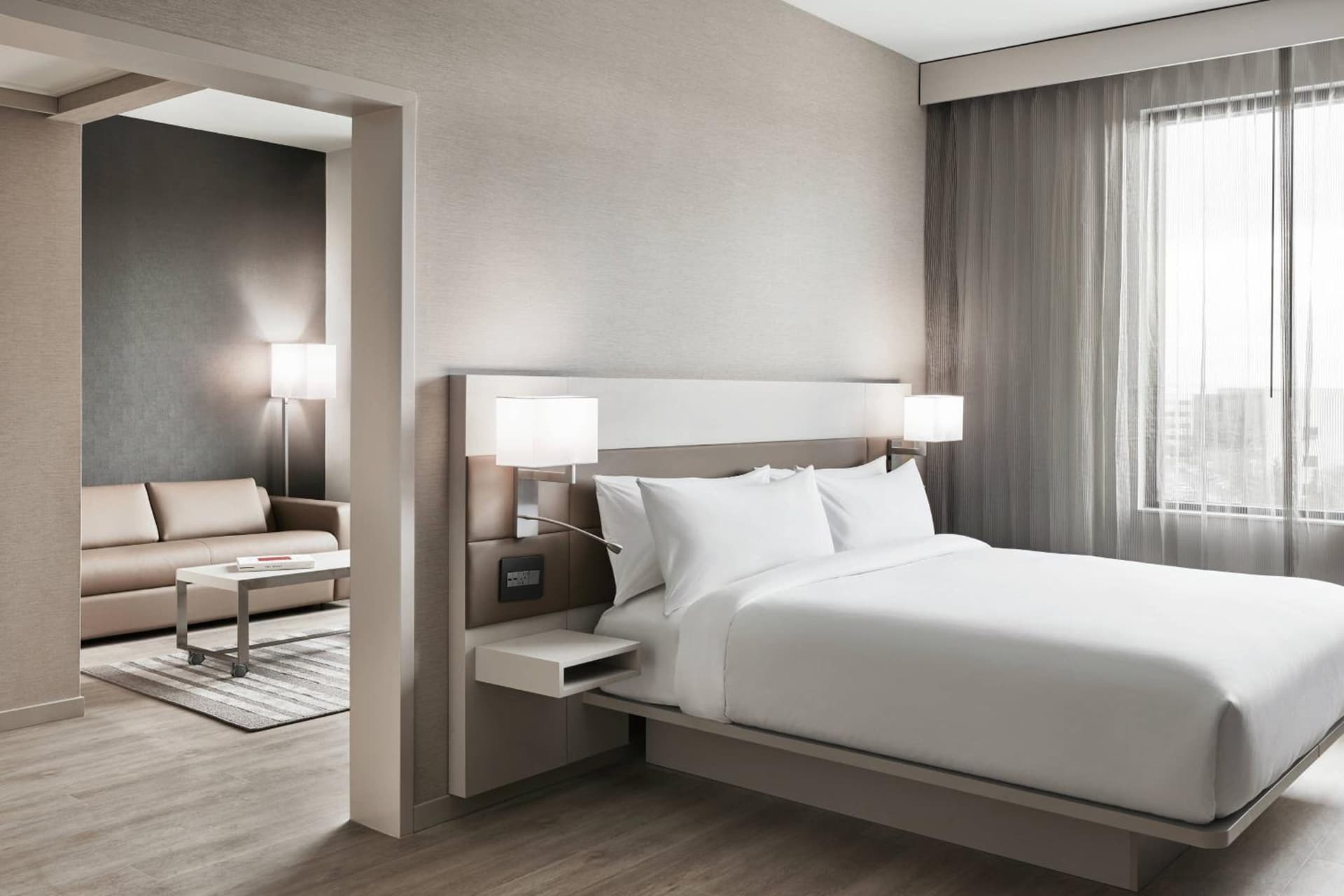 AC Hotel by Marriott Charlotte SouthPark gallery photo in Charlotte, NC — image 58