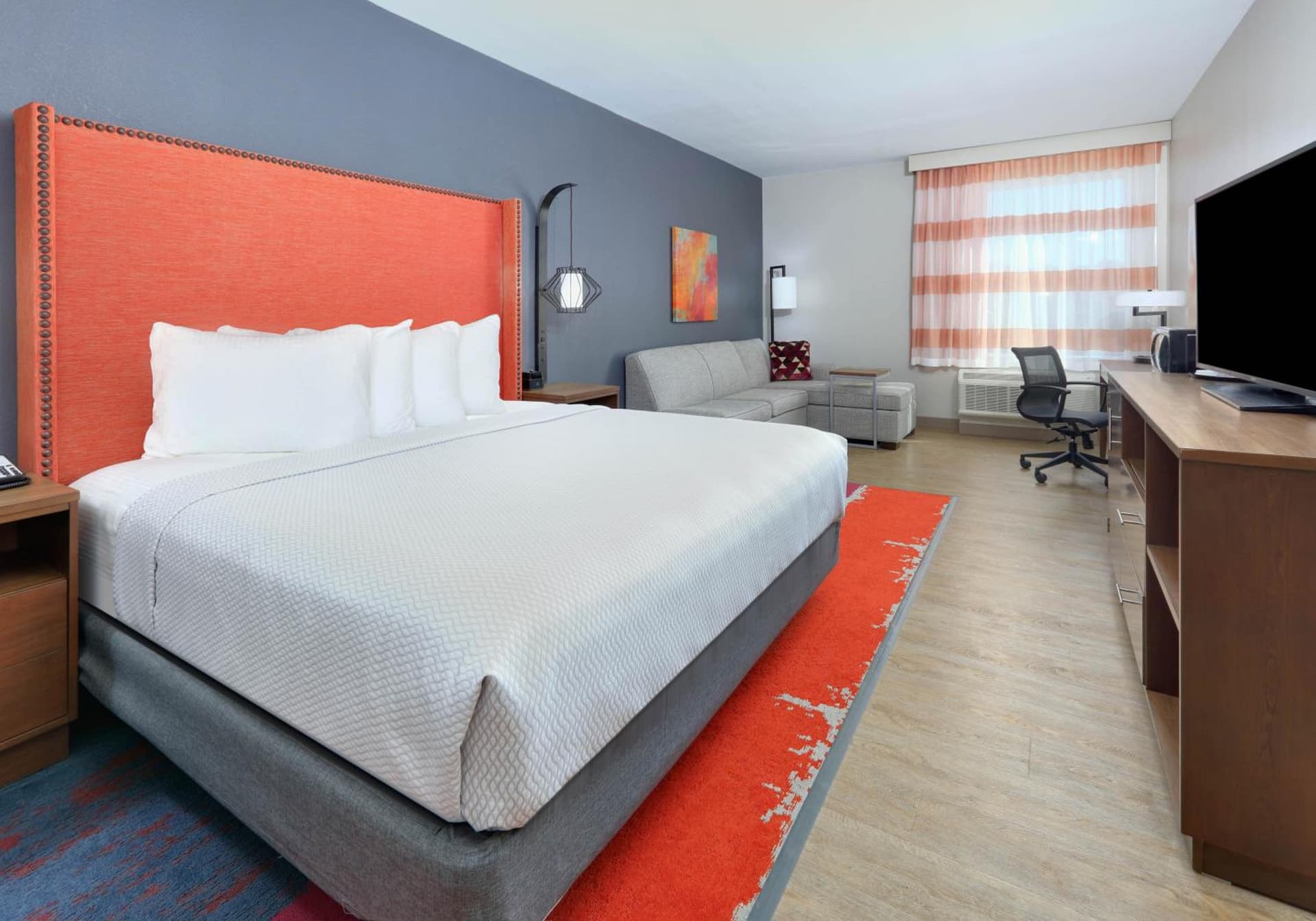 La Quinta Inn & Suites by Wyndham Lakeway gallery photo in Lakeway, TX — image 16