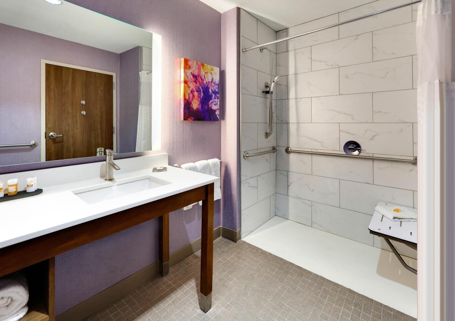 La Quinta Inn & Suites by Wyndham Lakeway gallery photo in Lakeway, TX — image 46