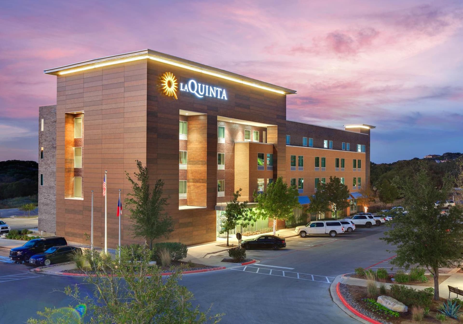 La Quinta Inn & Suites by Wyndham Lakeway gallery photo in Lakeway, TX — image 44