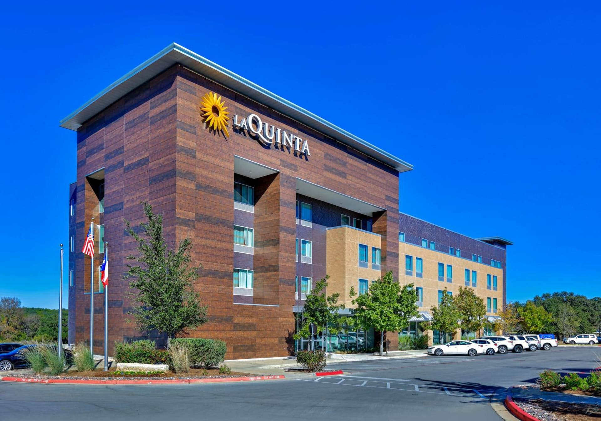 La Quinta Inn & Suites by Wyndham Lakeway gallery photo in Lakeway, TX — image 30