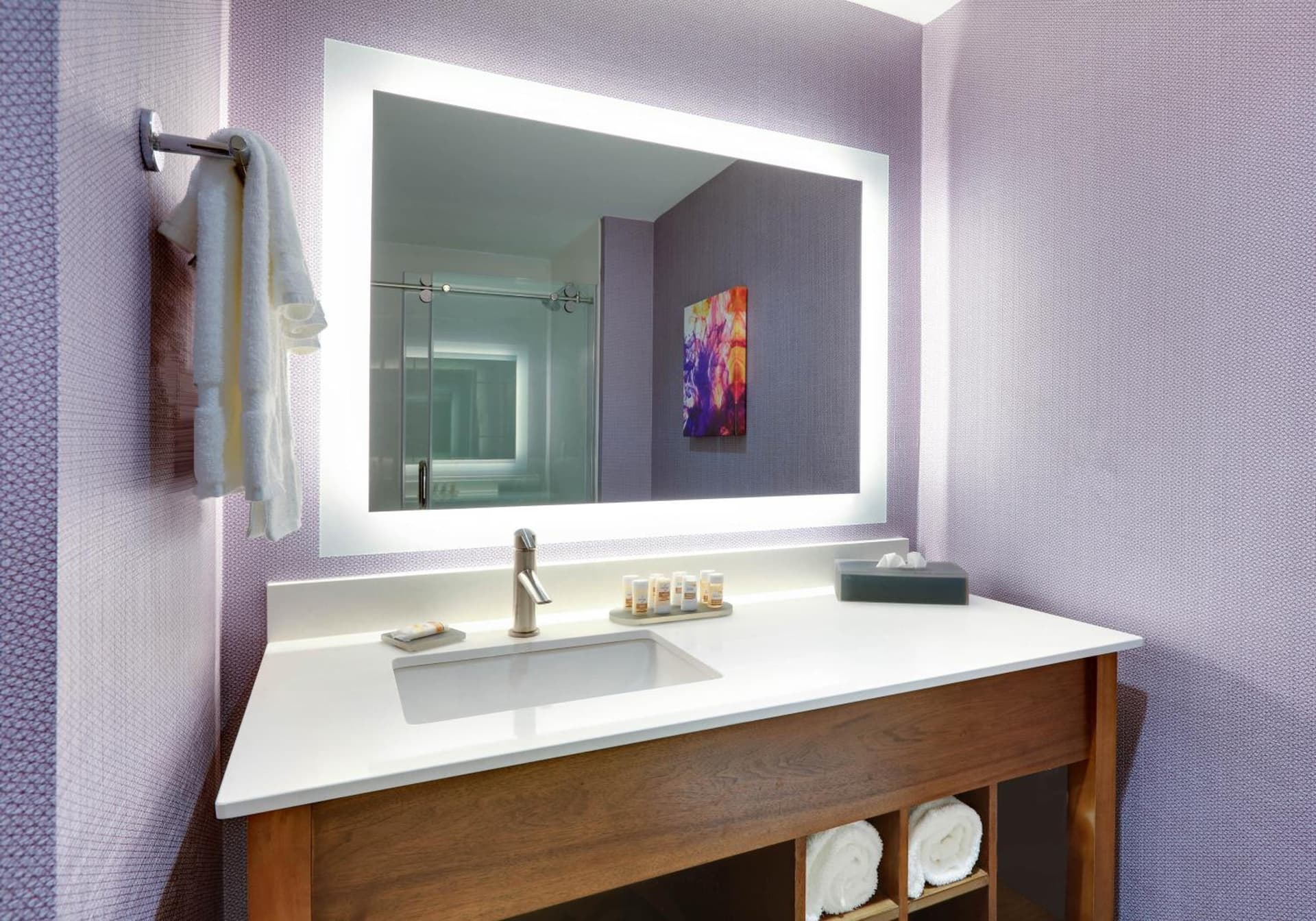 La Quinta Inn & Suites by Wyndham Lakeway gallery photo in Lakeway, TX — image 41