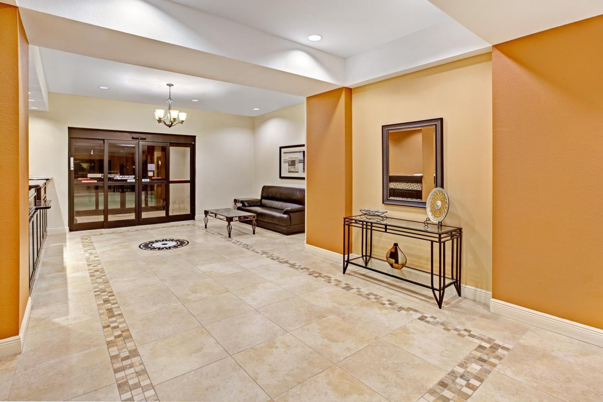 Red Roof Inn La Porte property views in La Porte, TX — gallery photo 3