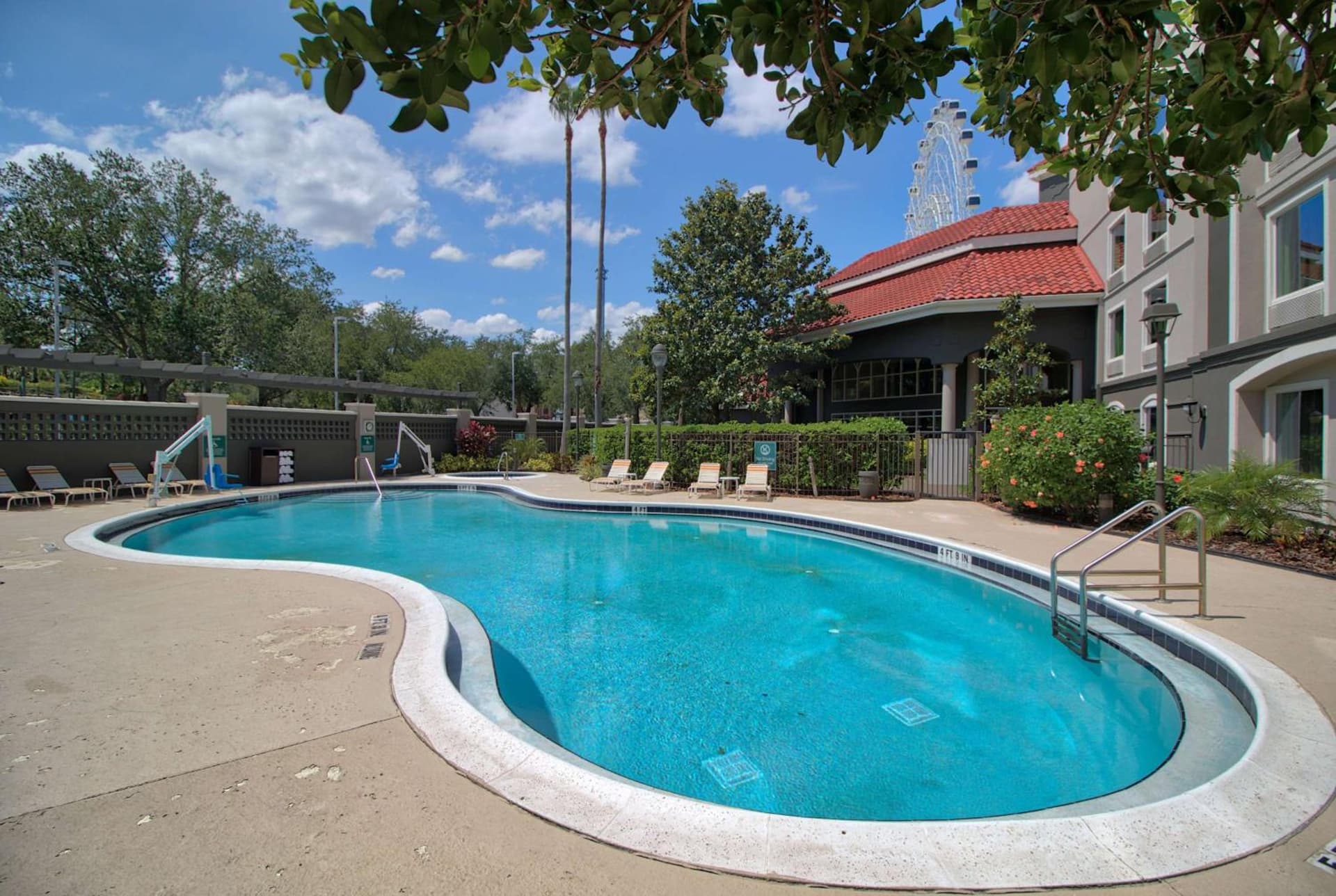 La Quinta by Wyndham Orlando I Drive/Conv Center interior in Orlando, FL — gallery photo 2