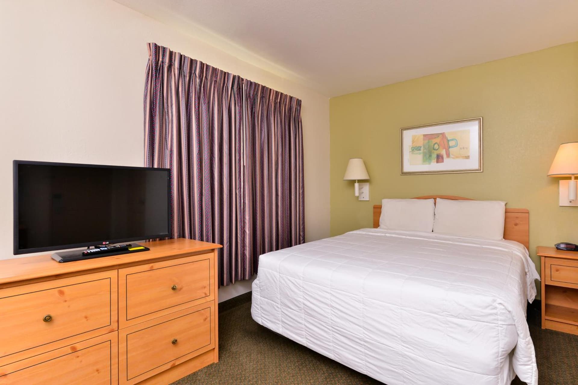 Americas Best Value Inn & Suites-Winnie property views in Winnie, TX — gallery photo 3