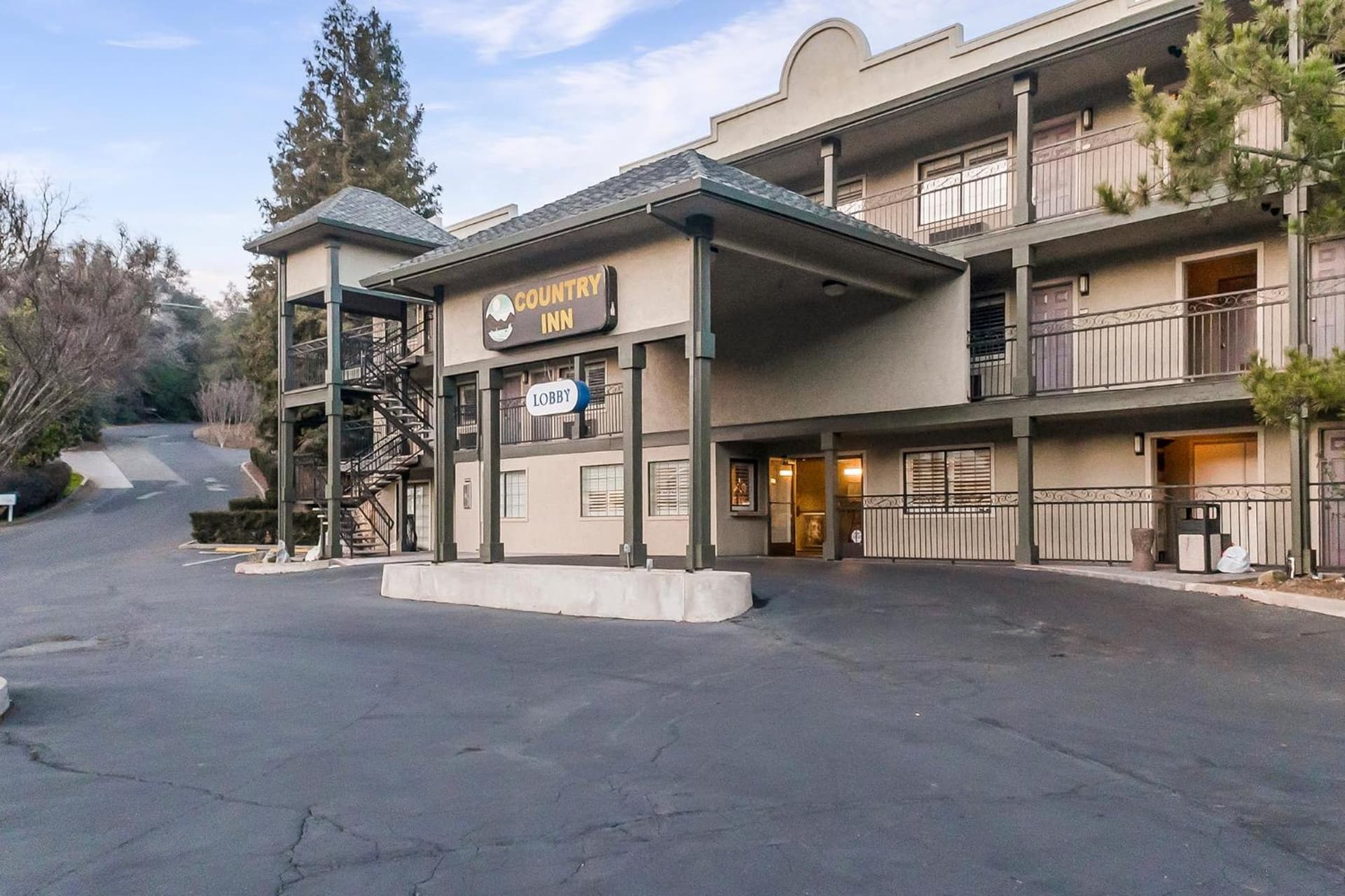 Country Inn Sonora featured exterior or lobby in Sonora, CA — similar hotel