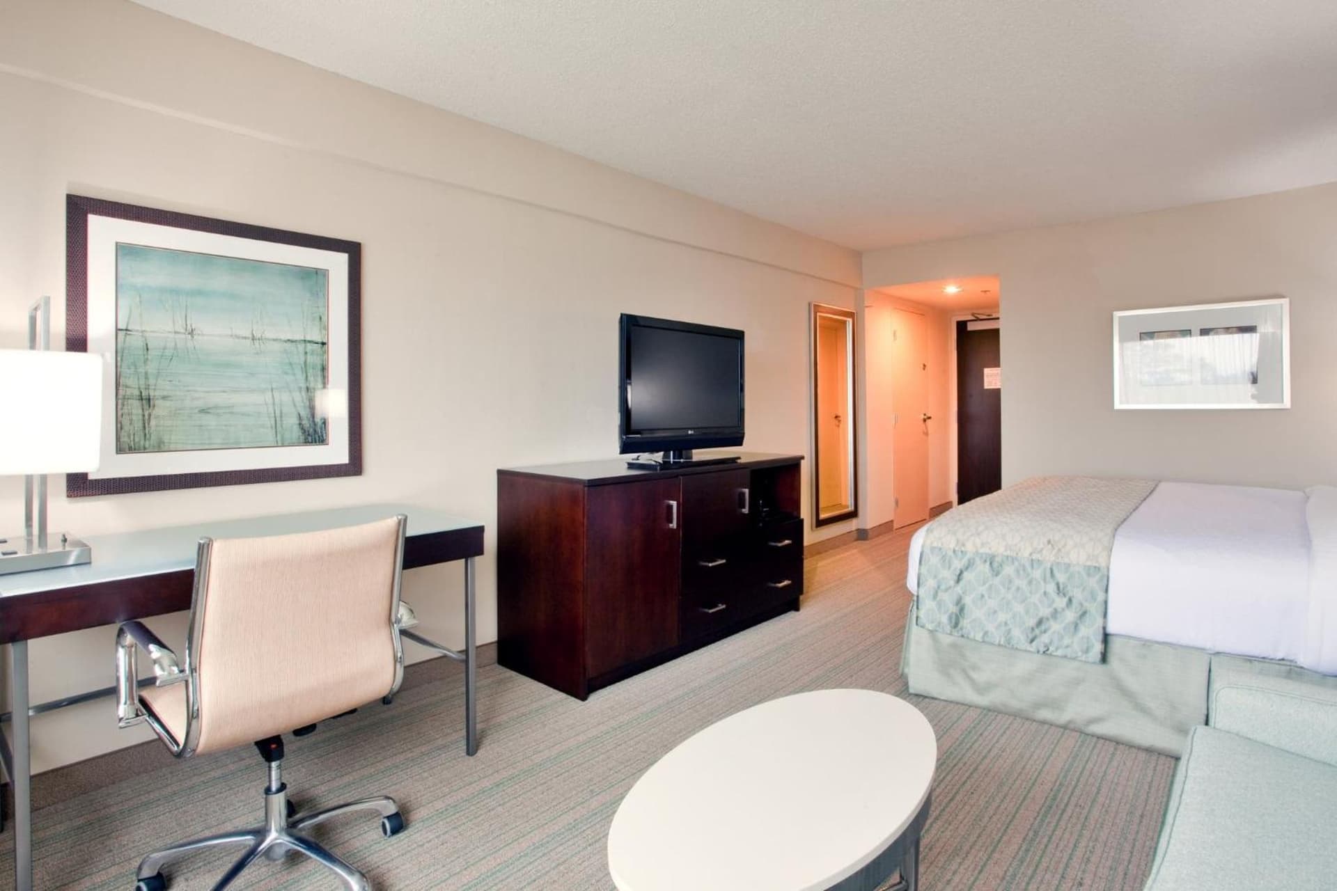 Holiday Inn Virginia Beach - Norfolk by IHG gallery photo in Virginia Beach, VA — image 26