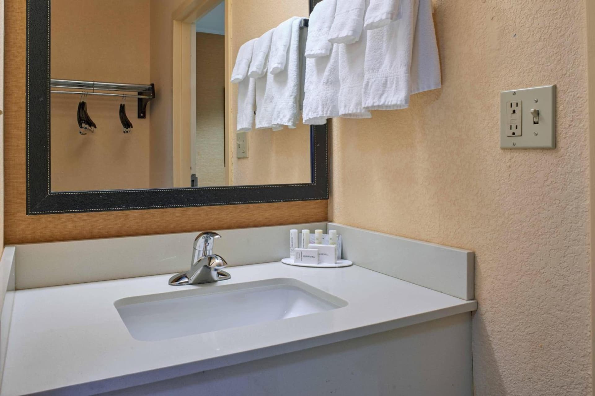 Fairfield Inn by Marriott Kalamazoo West gallery photo in Kalamazoo, MI — image 5