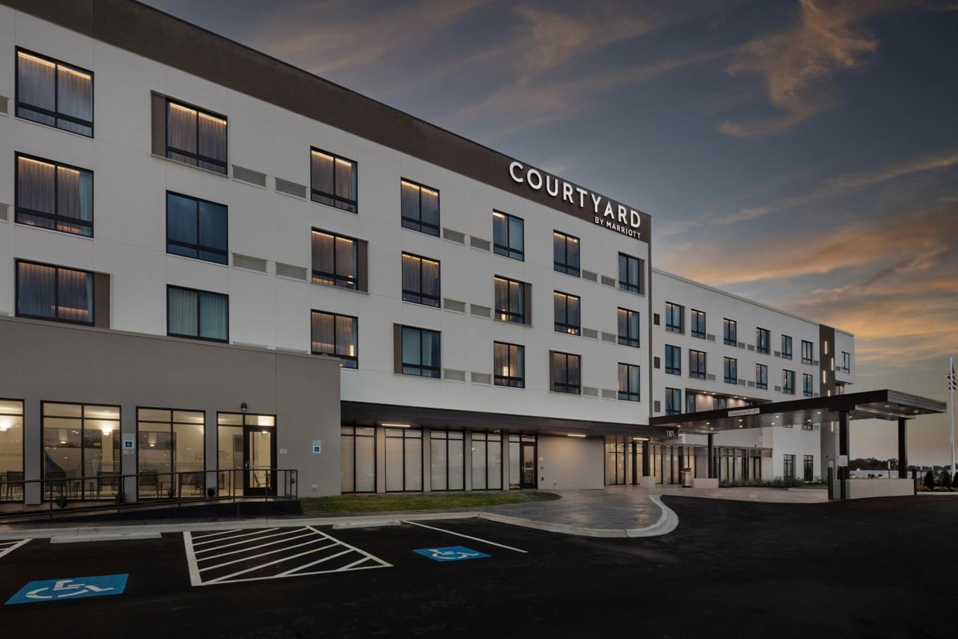 Courtyard by Marriott Conway — hotel in Conway, Arkansas