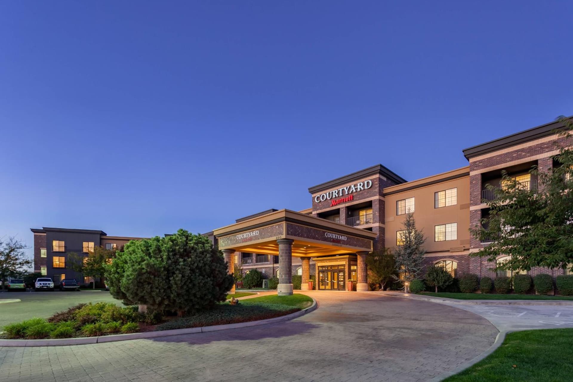Courtyard Richland Columbia Point interior in Richland, WA — gallery photo 2
