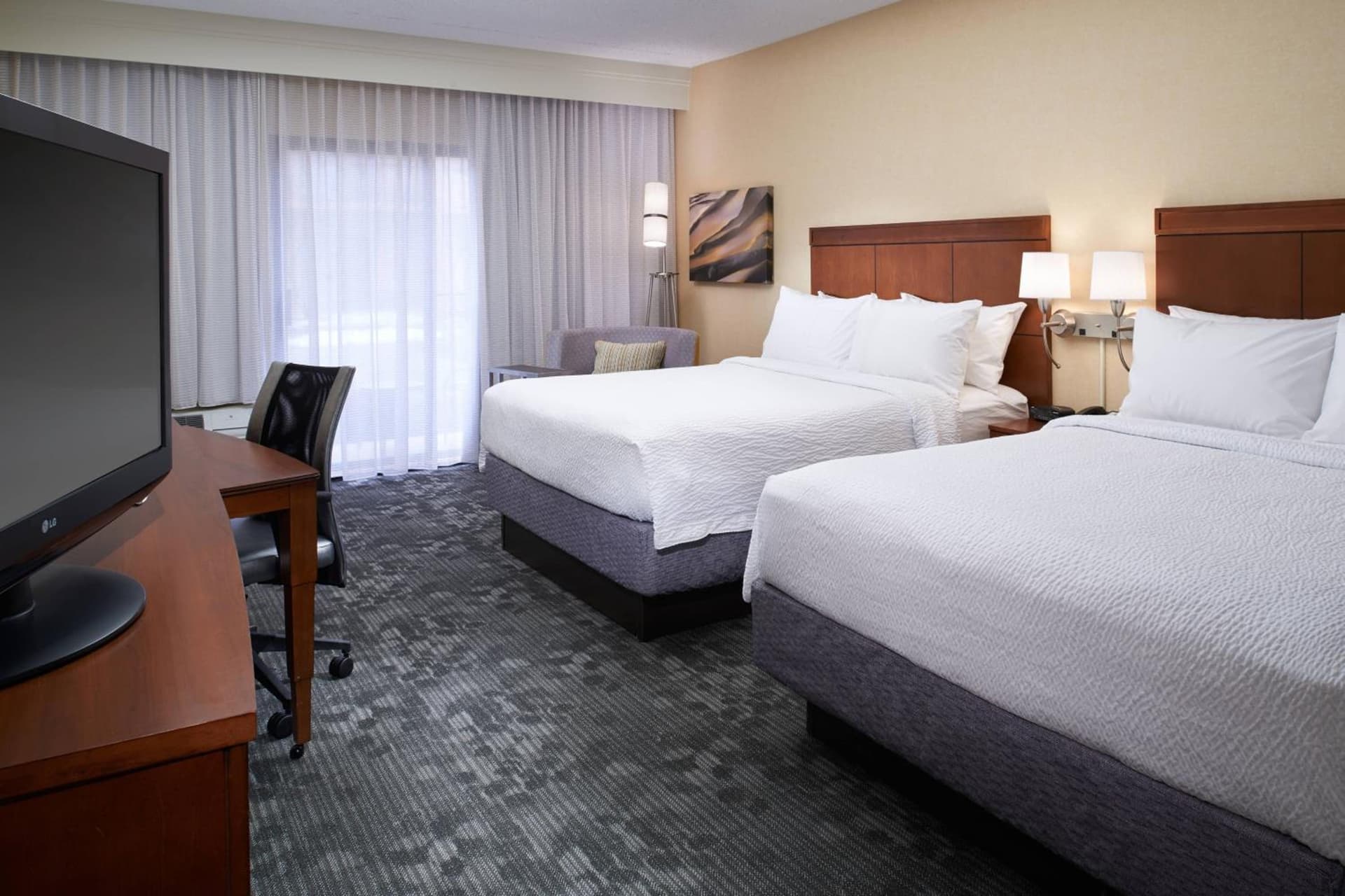 Courtyard by Marriott Detroit Dearborn gallery photo in Dearborn, MI — image 15