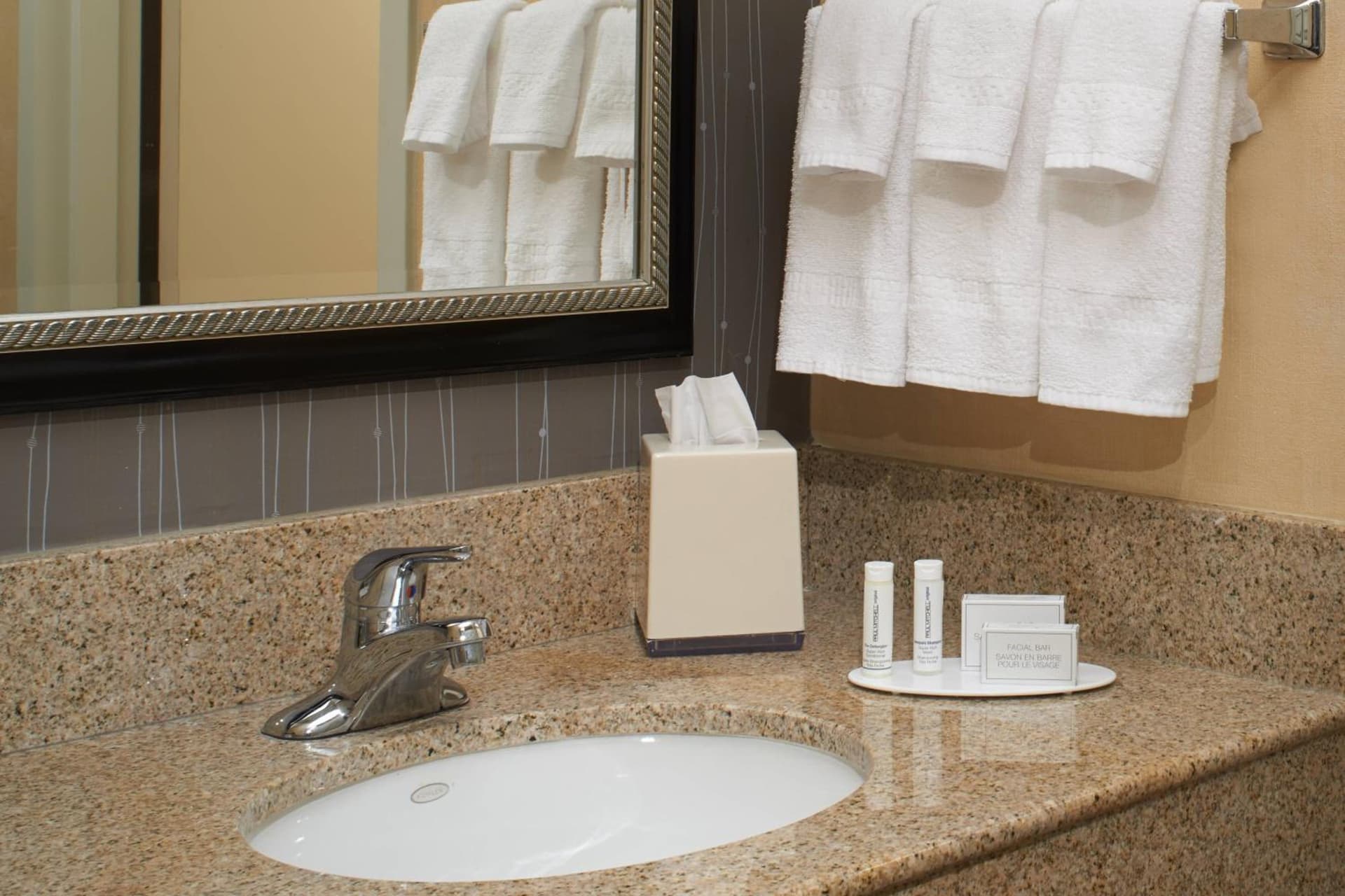 Courtyard by Marriott Detroit Dearborn gallery photo in Dearborn, MI — image 31