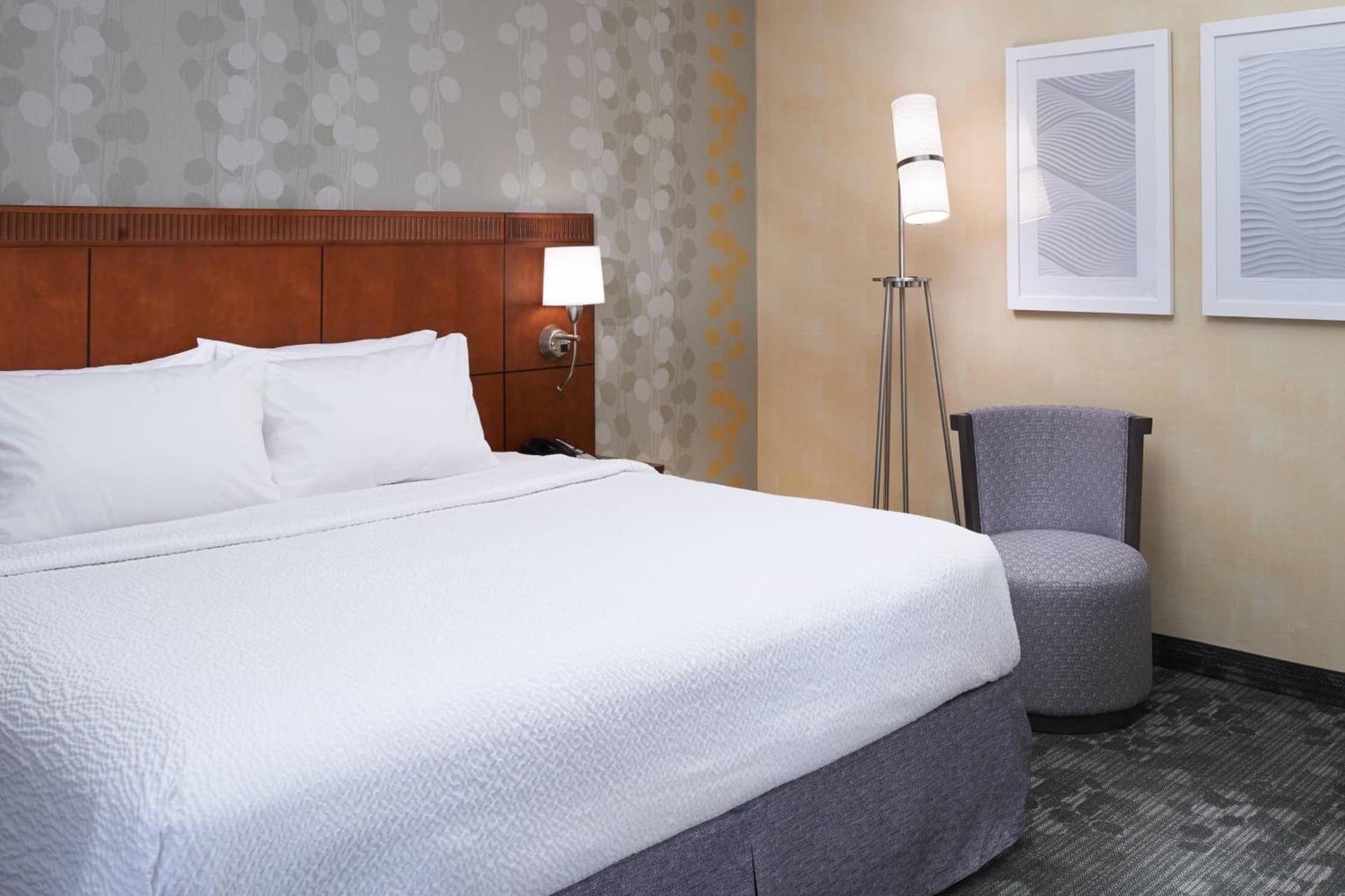 Courtyard by Marriott Detroit Dearborn gallery photo in Dearborn, MI — image 23