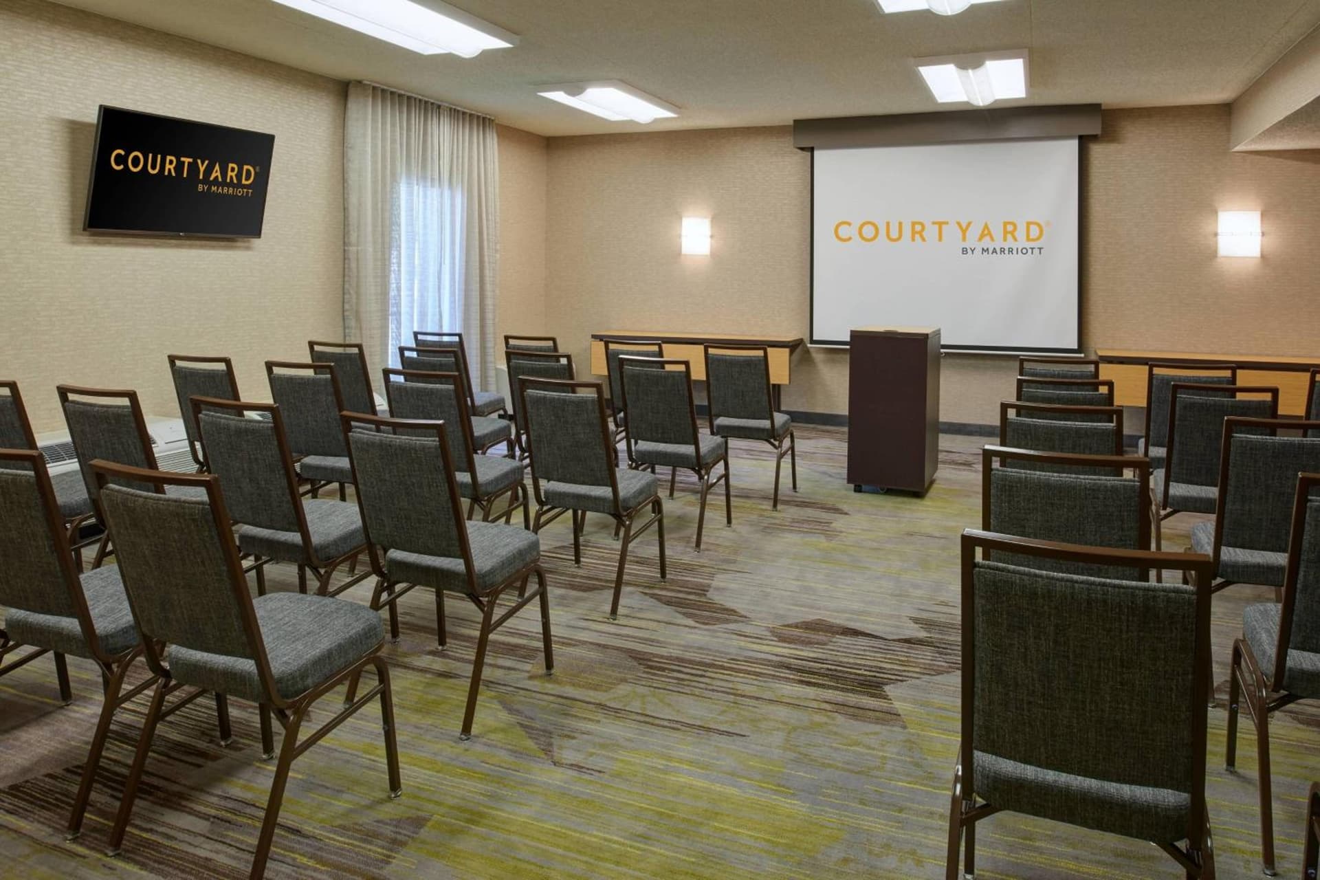 Courtyard by Marriott Detroit Dearborn gallery photo in Dearborn, MI — image 26