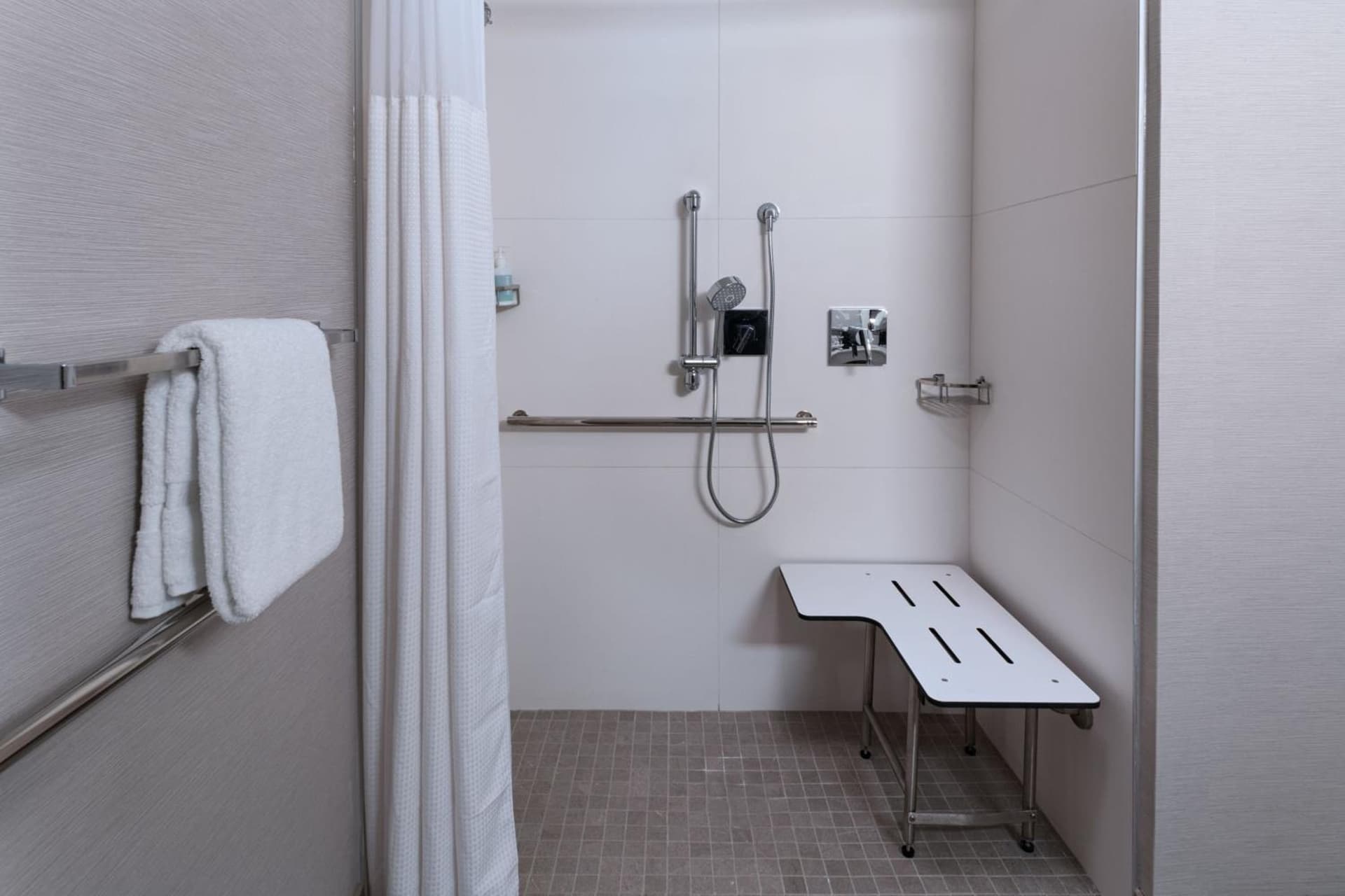 Courtyard by Marriott Dallas Richardson at Spring Valley gallery photo in Richardson, TX — image 17