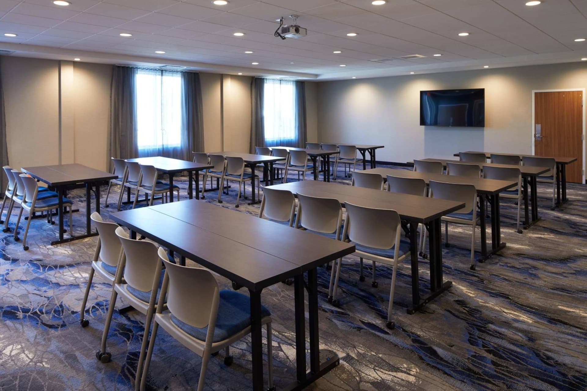 Fairfield Inn & Suites by Marriott Riverside Moreno Valley property views in Moreno Valley, CA — gallery photo 3