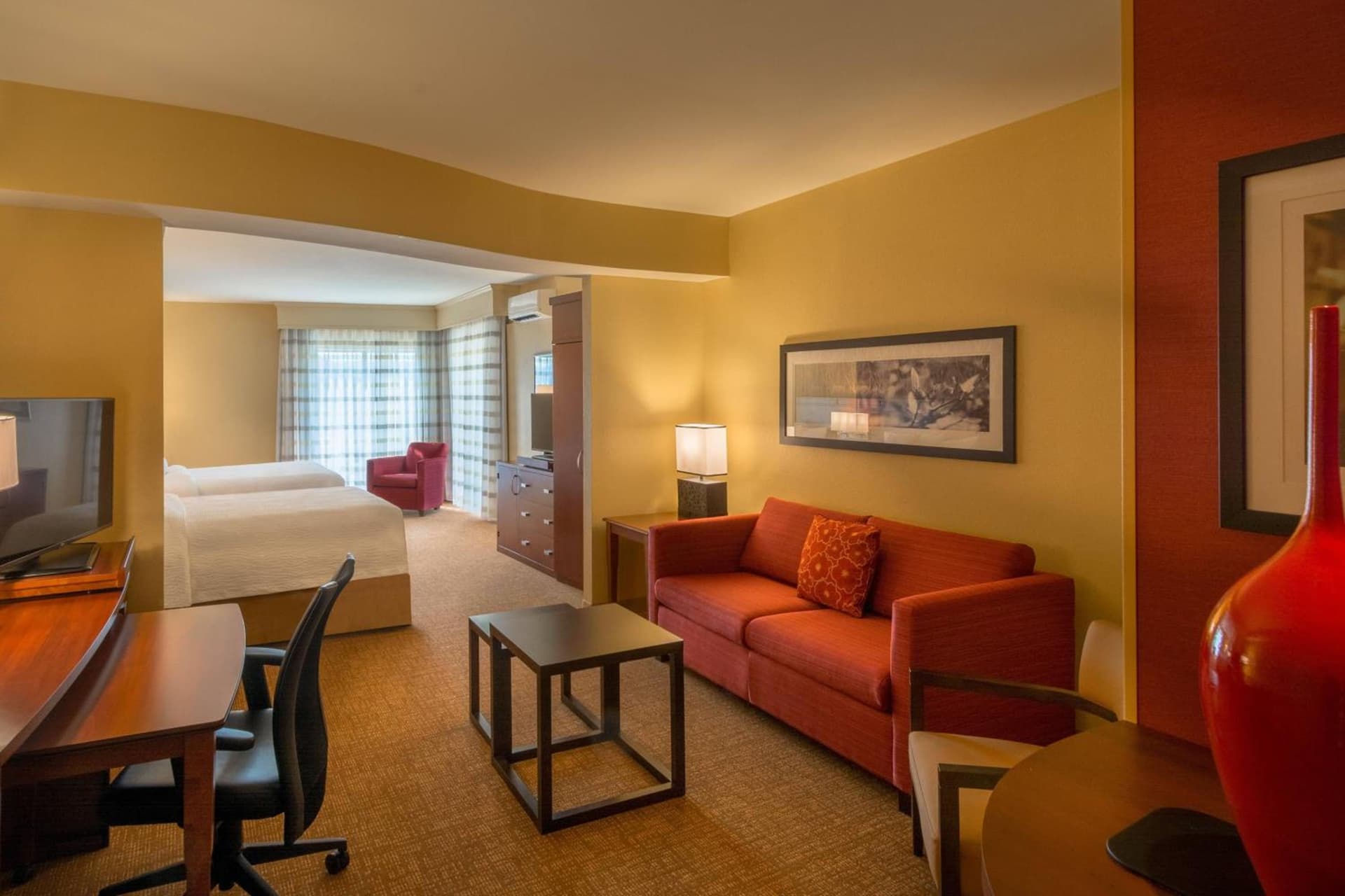 Courtyard by Marriott Charleston Downtown/Civic Center gallery photo in Charleston, WV — image 4