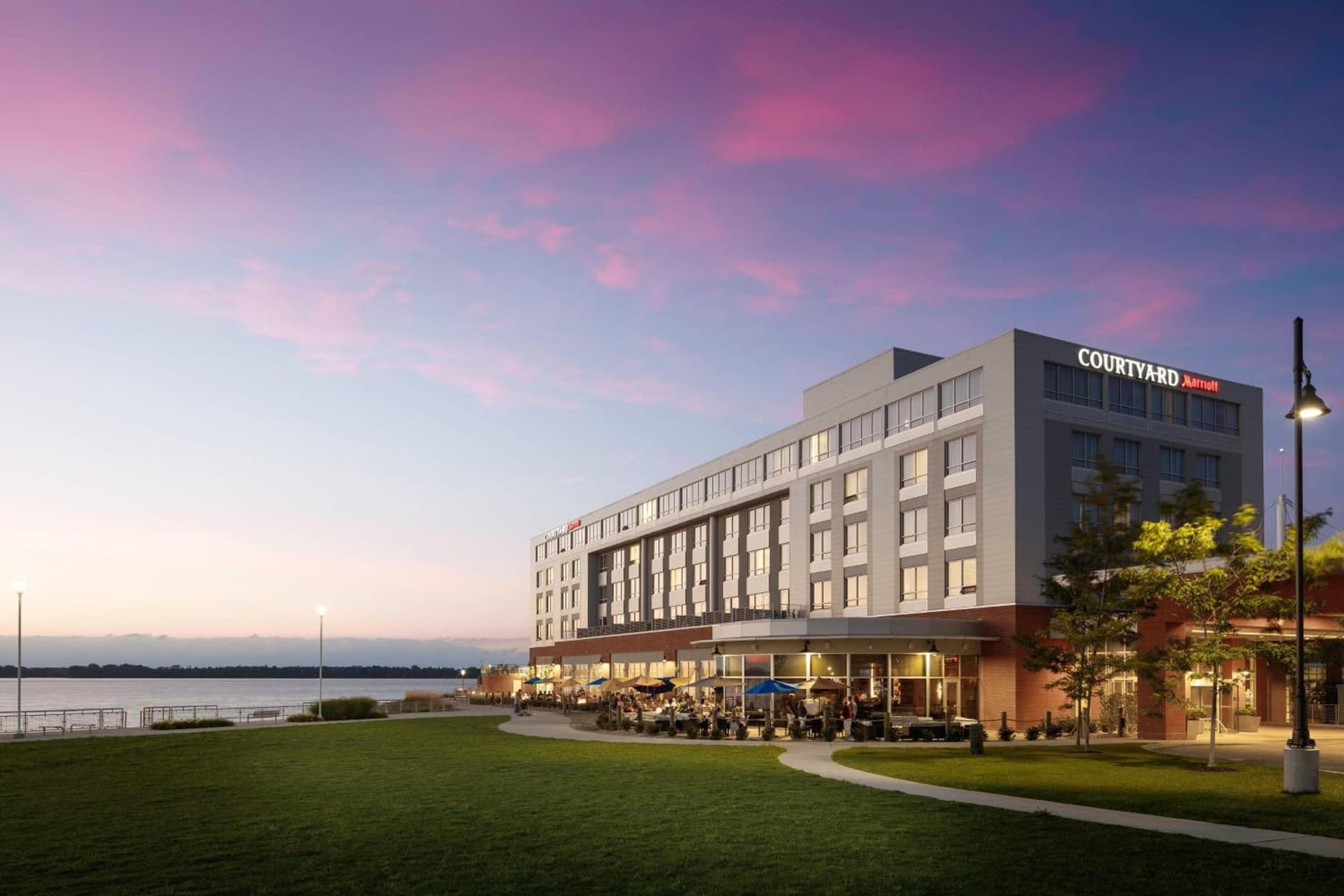 Courtyard by Marriott Erie Bayfront gallery photo in Erie, PA — image 4