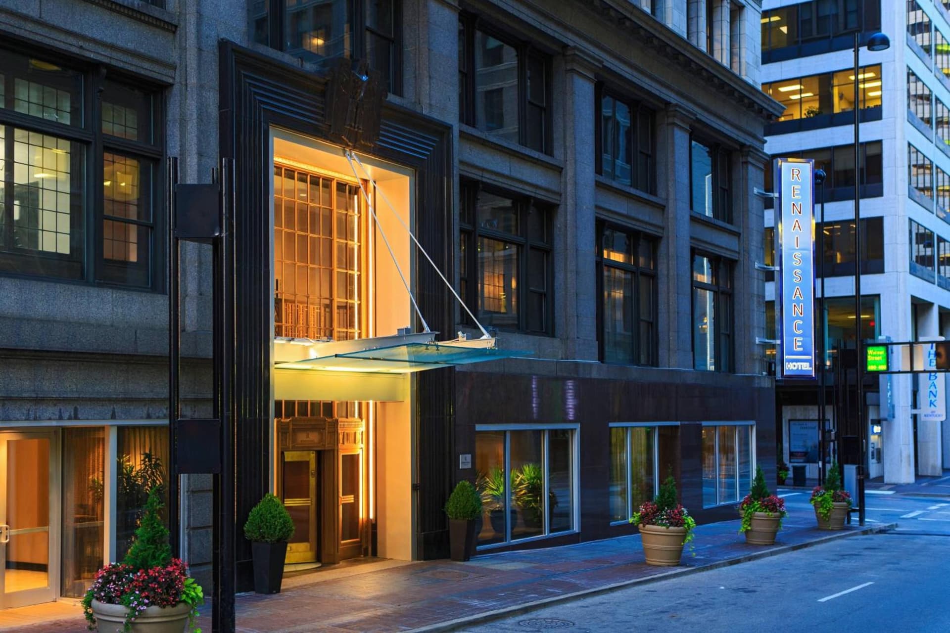 Renaissance Cincinnati Downtown Hotel featured exterior or lobby in Cincinnati, OH — similar hotel
