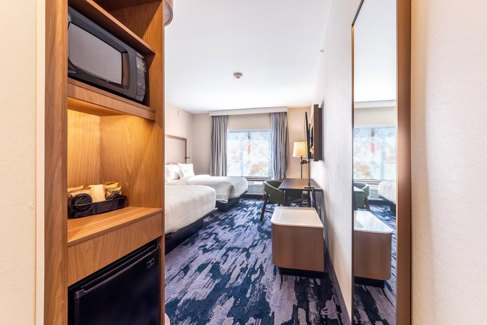 Fairfield Inn & Suites Dallas Arlington South interior in Arlington, TX — gallery photo 2