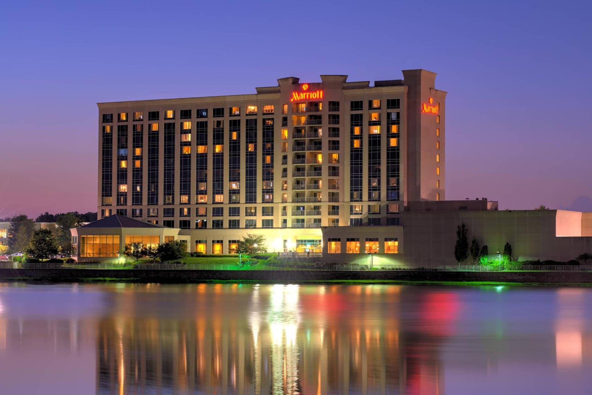Marriott Indianapolis North interior in Indianapolis, IN — gallery photo 2