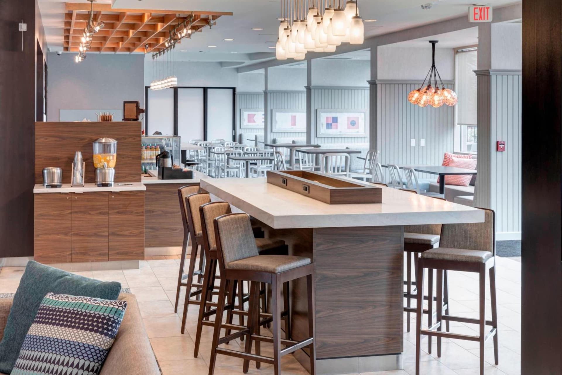 Courtyard by Marriott Carolina Beach Oceanfront gallery photo in Carolina Beach, NC — image 25