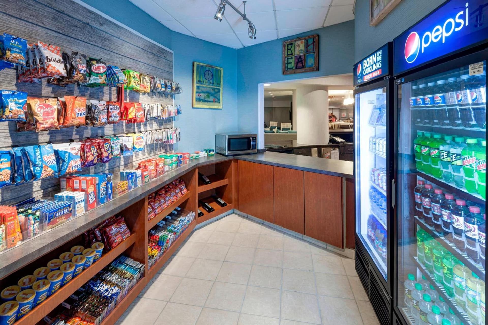 Courtyard by Marriott Carolina Beach Oceanfront gallery photo in Carolina Beach, NC — image 39