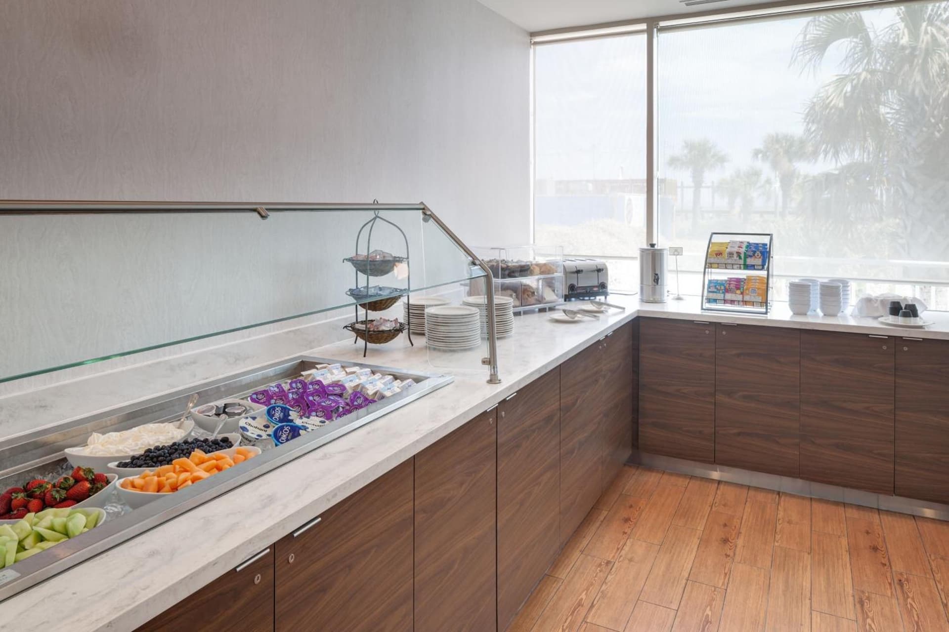Courtyard by Marriott Carolina Beach Oceanfront gallery photo in Carolina Beach, NC — image 35