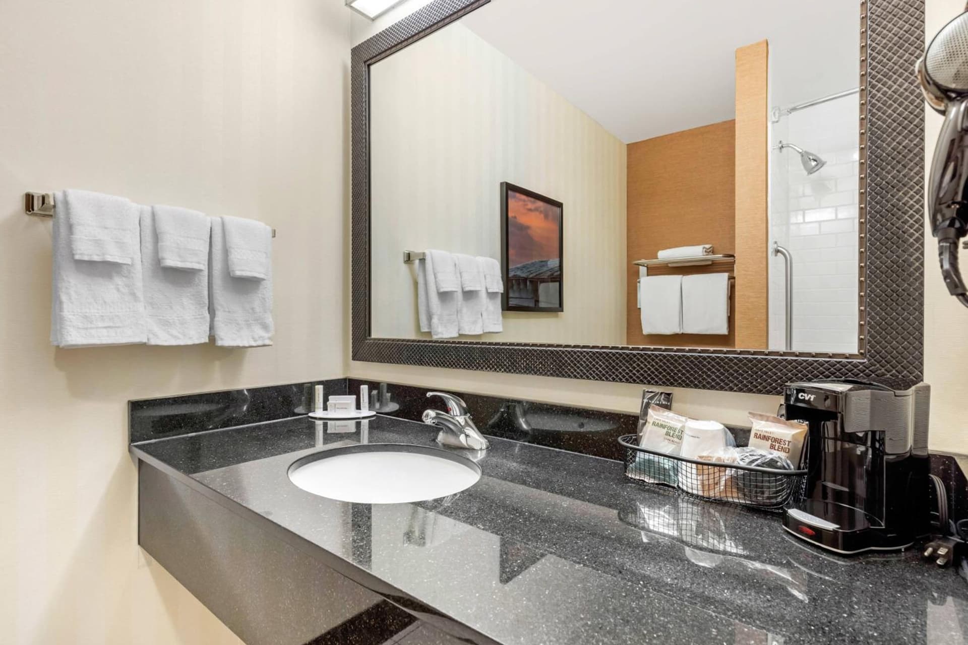 Fairfield Inn & Suites by Marriott Rockford gallery photo in Rockford, IL — image 19