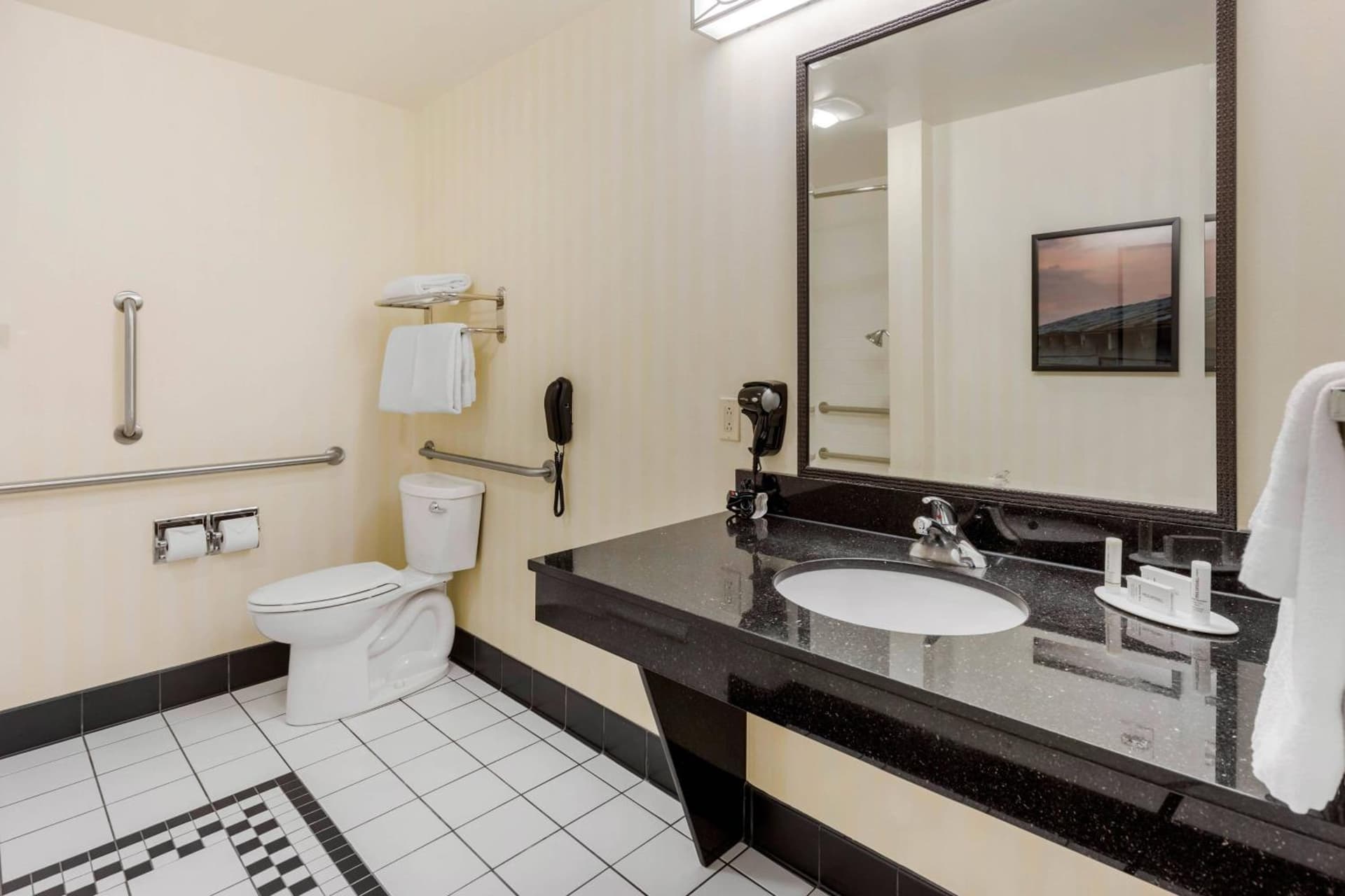 Fairfield Inn & Suites by Marriott Rockford gallery photo in Rockford, IL — image 24
