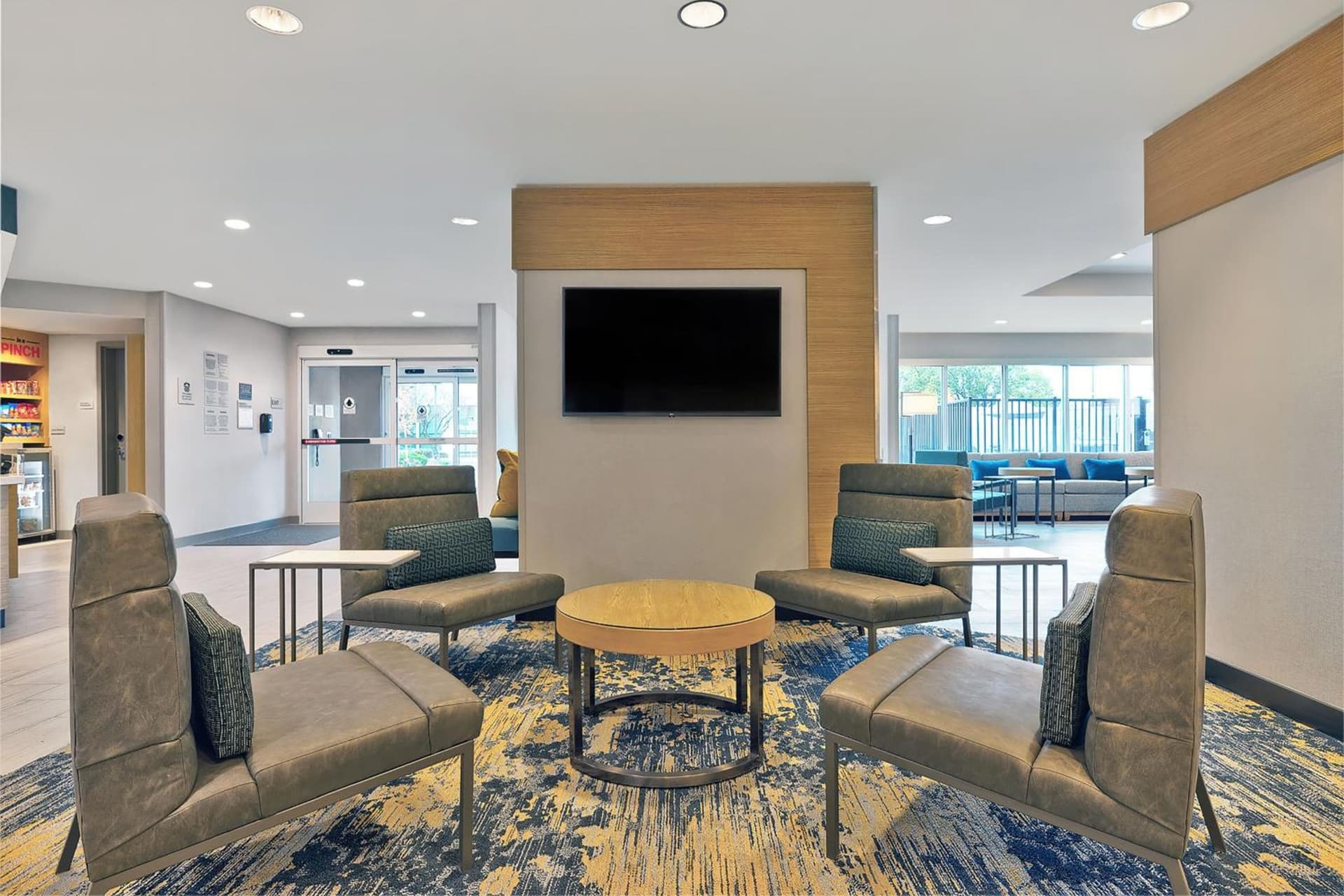 TownePlace Suites by Marriott Sacramento Elk Grove property views in Elk Grove, CA — gallery photo 3