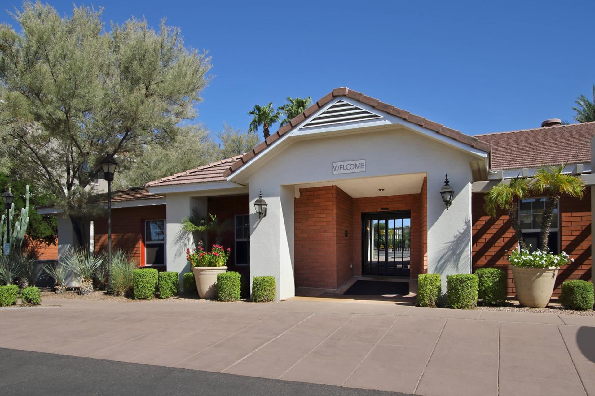 Residence Inn Scottsdale North interior in Scottsdale, AZ — gallery photo 2