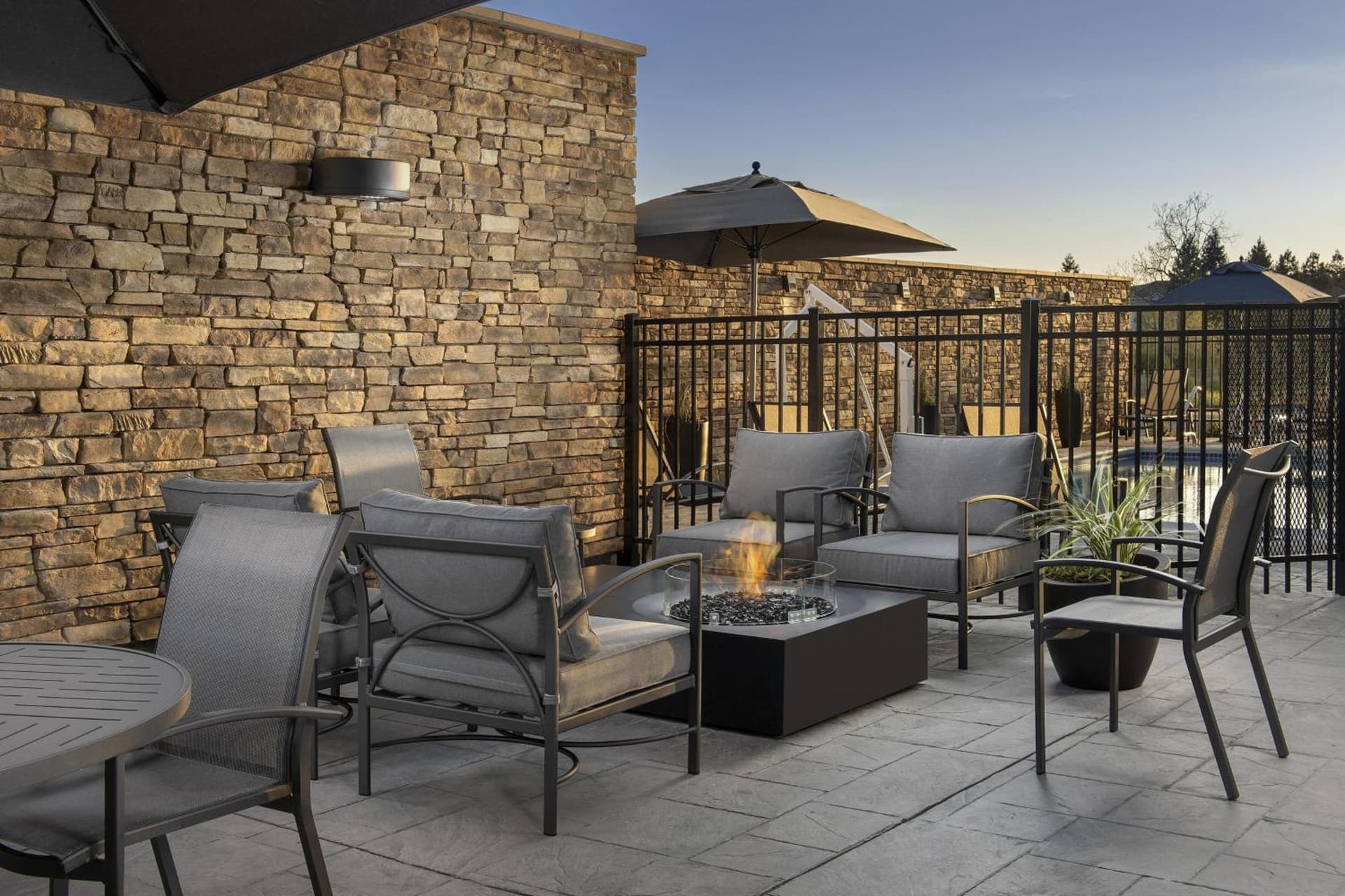 Fairfield Inn & Suites by Marriott Santa Rosa Rohnert Park gallery photo in Rohnert Park, CA — image 29