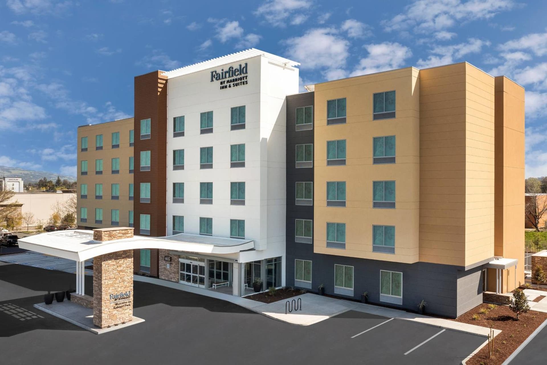 Fairfield Inn & Suites by Marriott Santa Rosa Rohnert Park property views in Rohnert Park, CA — gallery photo 3