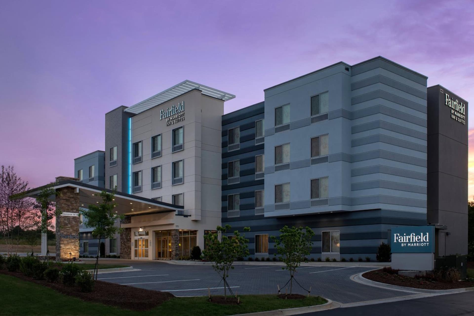 Fairfield Inn & Suites by Marriott Knoxville Lenoir City/I-75 interior in Lenoir City, TN — gallery photo 2