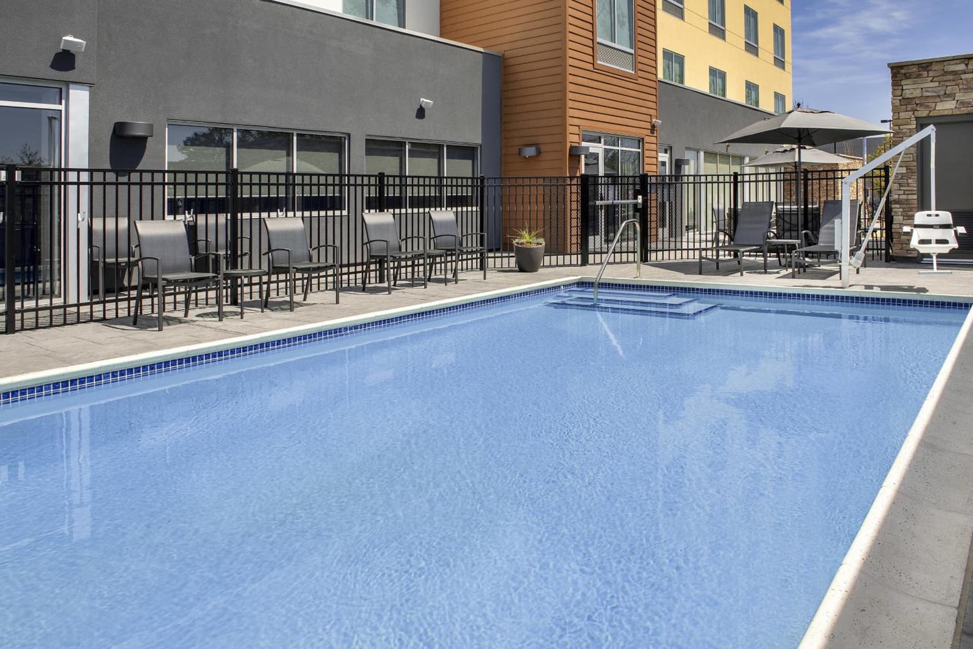Fairfield Inn & Suites by Marriott Santa Rosa Rohnert Park gallery photo in Rohnert Park, CA — image 30