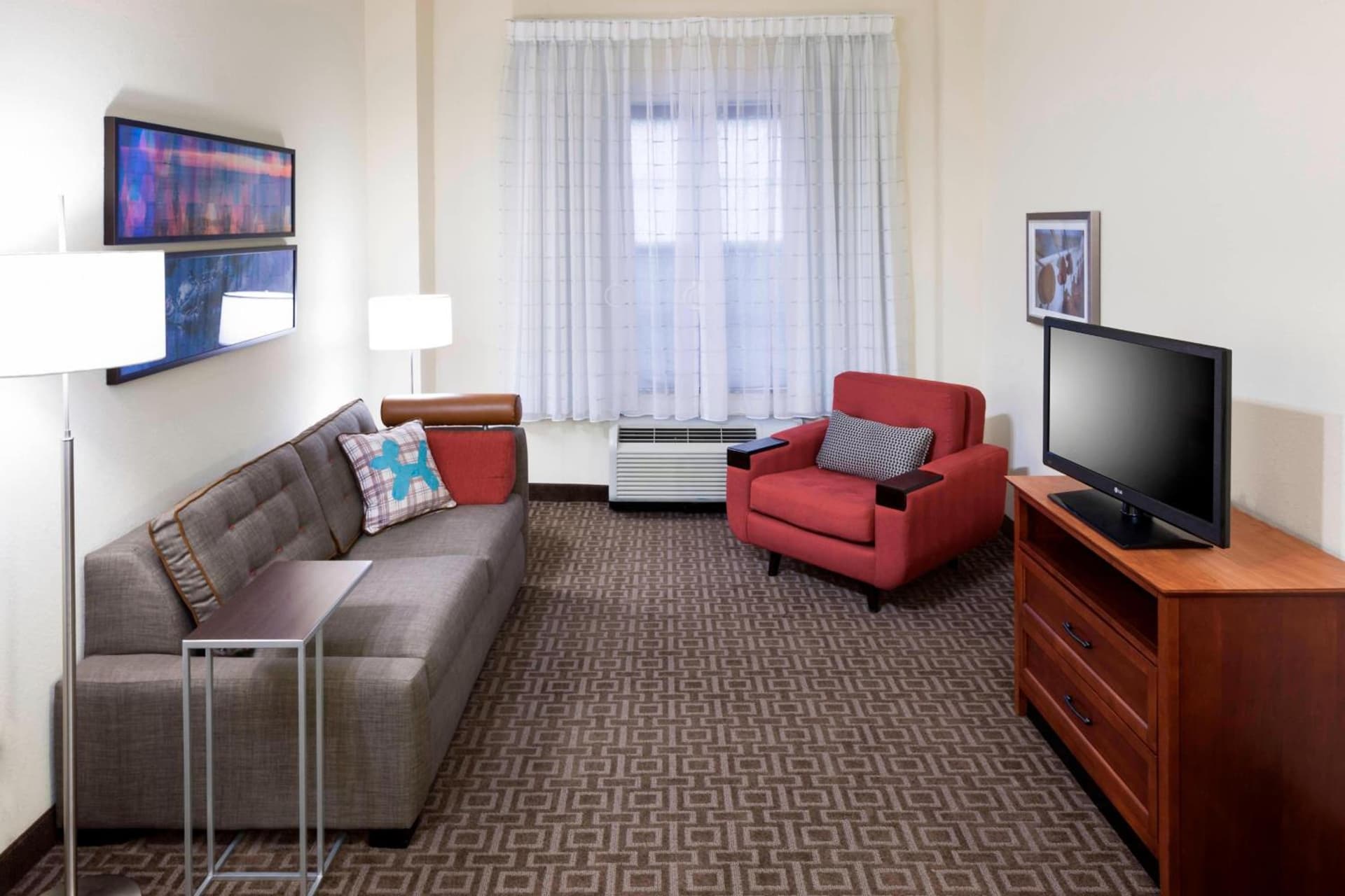TownePlace Suites by Marriott Suffolk Chesapeake gallery photo in Suffolk, VA — image 6