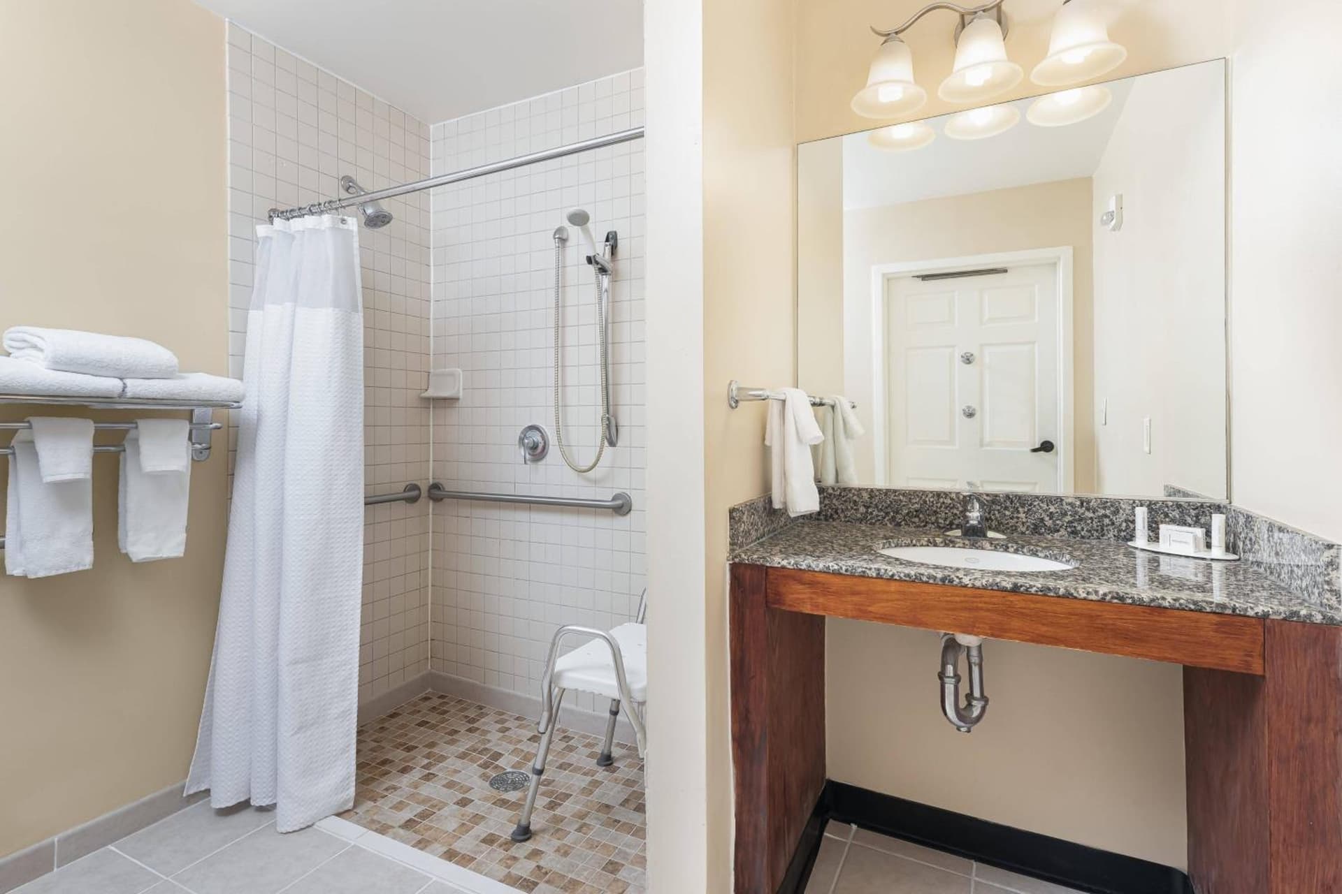 TownePlace Suites by Marriott Suffolk Chesapeake gallery photo in Suffolk, VA — image 7