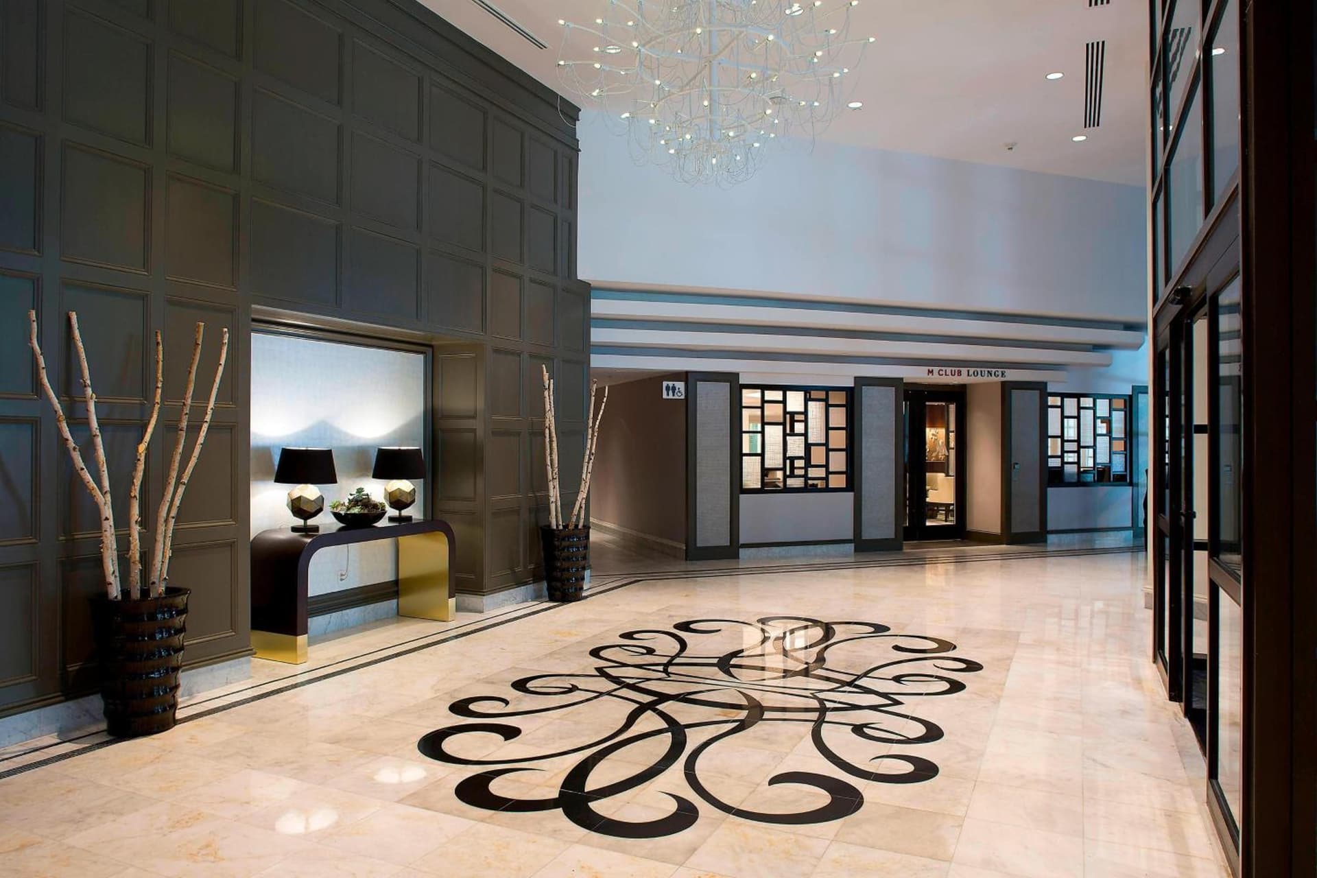 New Orleans Marriott Metairie At Lakeway interior in Metairie, LA — gallery photo 2
