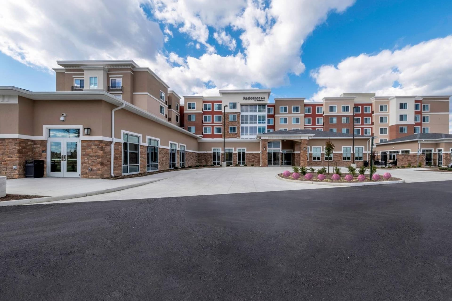 Residence Inn by Marriott Richmond at the Notch interior in Richmond, VA — gallery photo 2