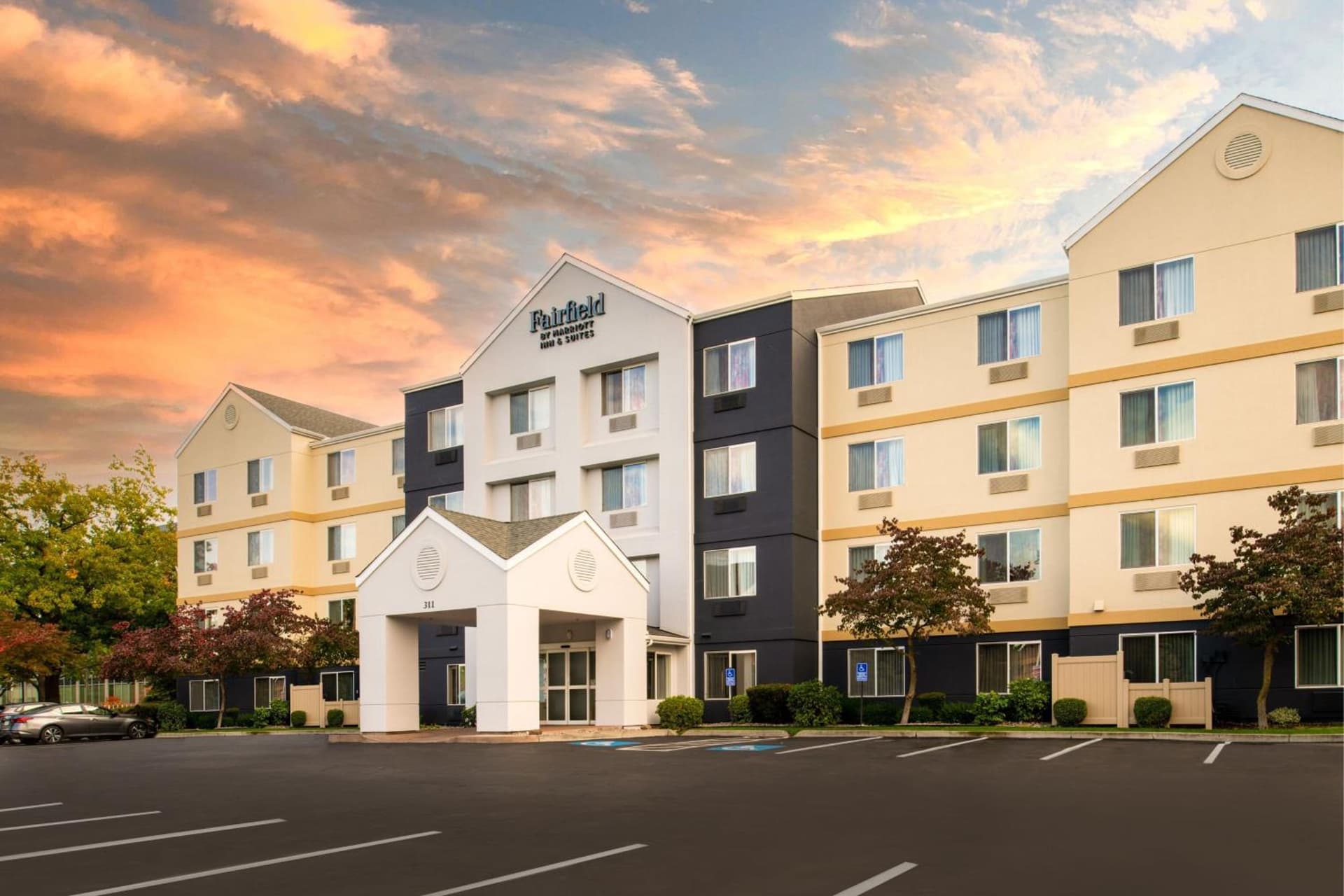 Fairfield Inn Spokane Downtown featured exterior or lobby in Spokane, WA — similar hotel