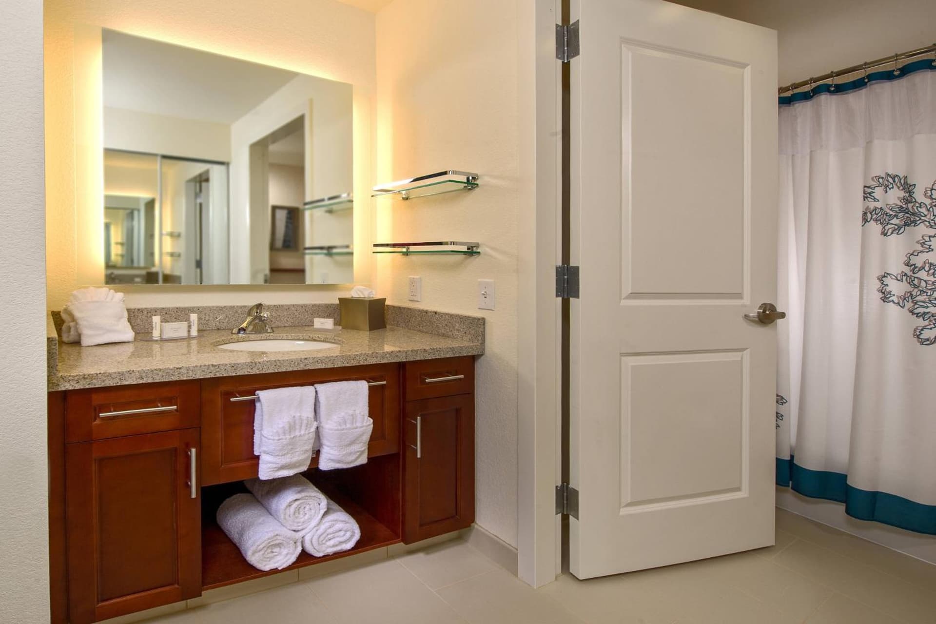 Residence Inn by Marriott Arlington Ballston gallery photo in Arlington, VA — image 30