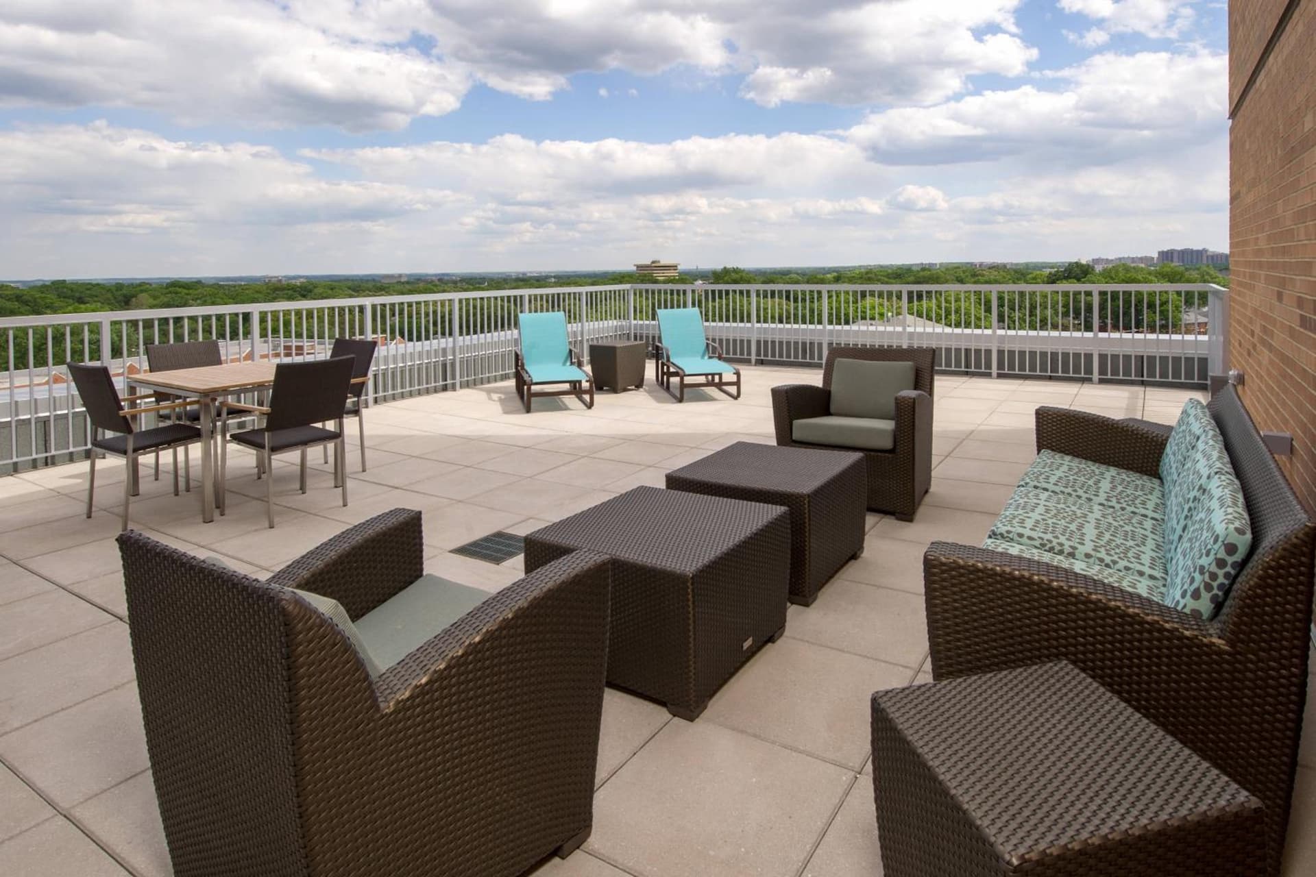 Residence Inn by Marriott Arlington Ballston gallery photo in Arlington, VA — image 37