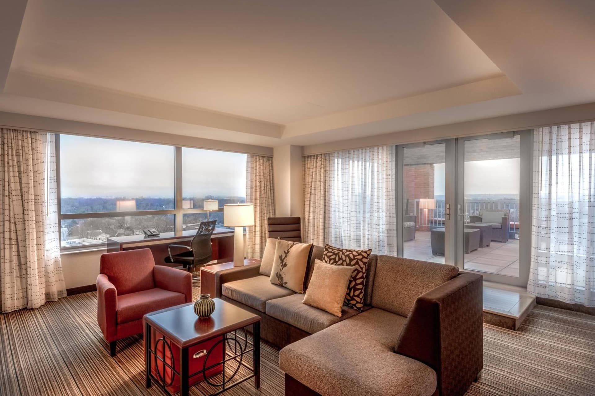Residence Inn by Marriott Arlington Ballston gallery photo in Arlington, VA — image 42