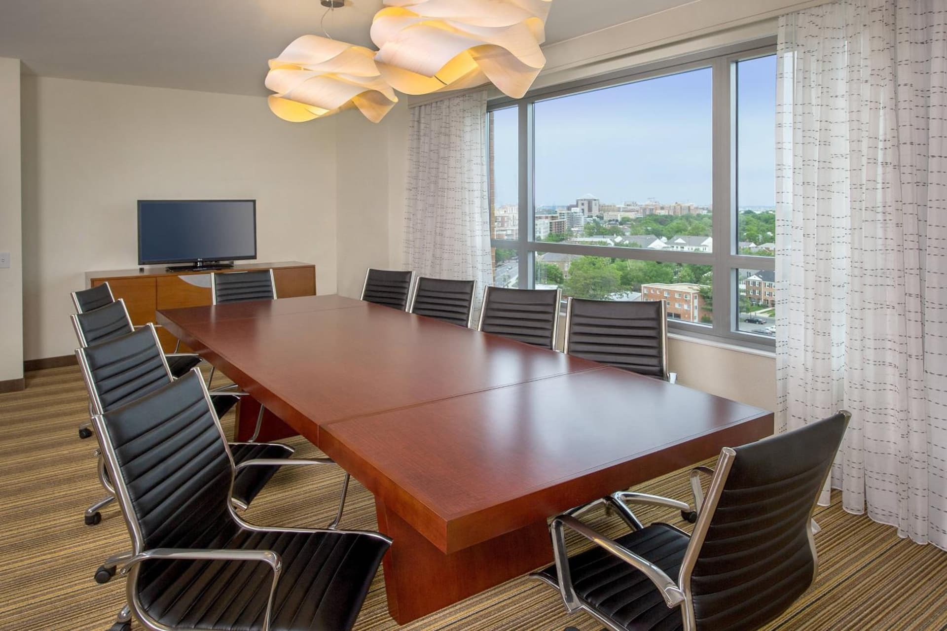 Residence Inn by Marriott Arlington Ballston gallery photo in Arlington, VA — image 40